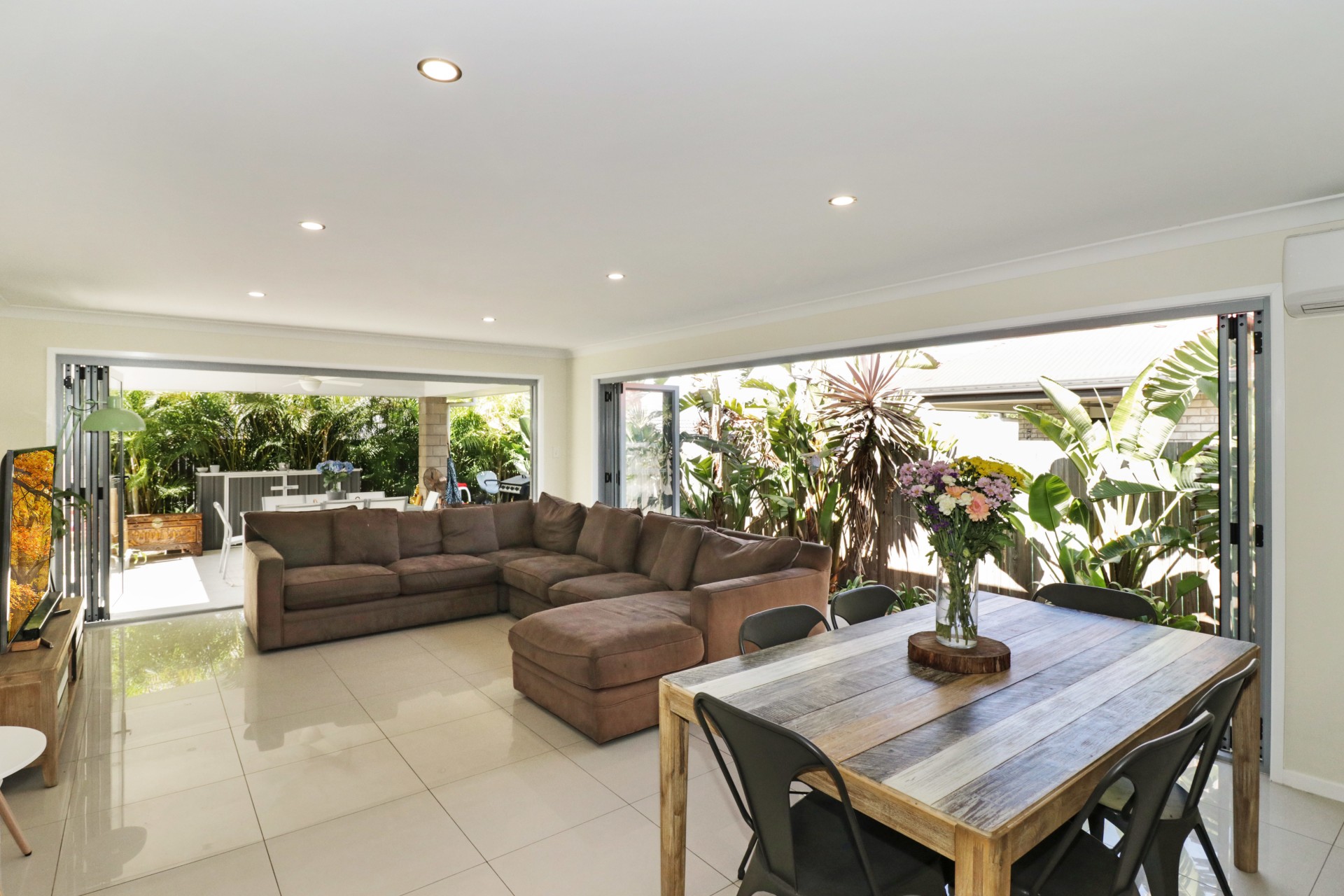 Real Estate in Ormeau Hills