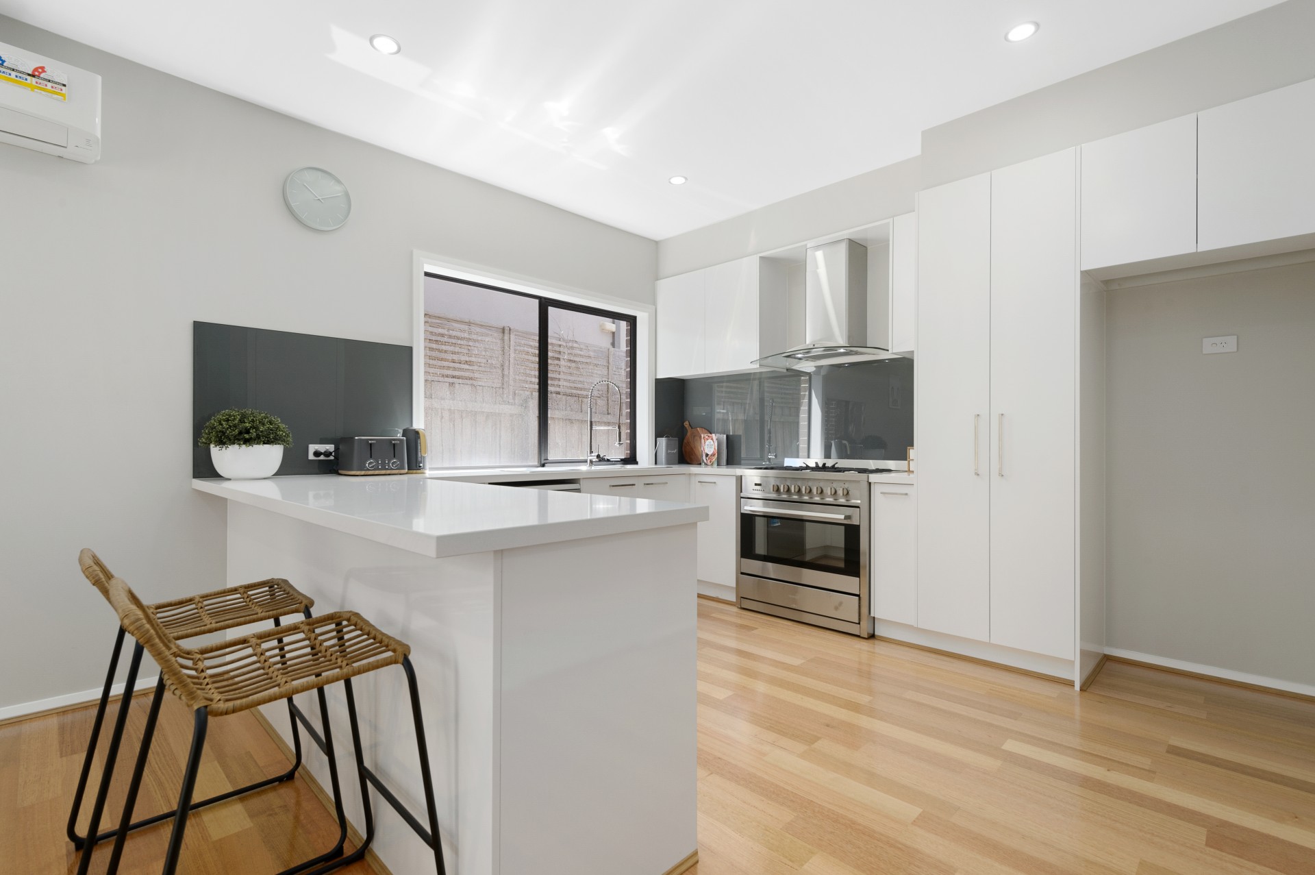 unit3/18 South Parade, Blackburn - Thumbnail 3