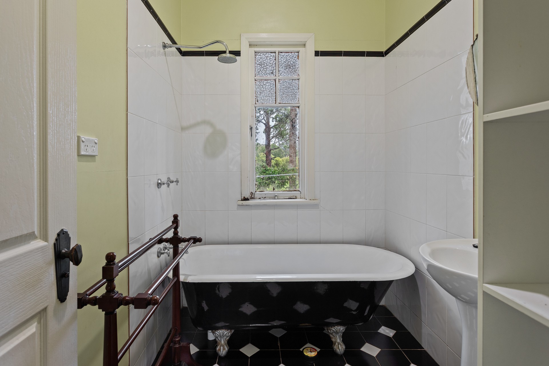 Image 10