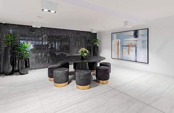 Real Estate in West Melbourne