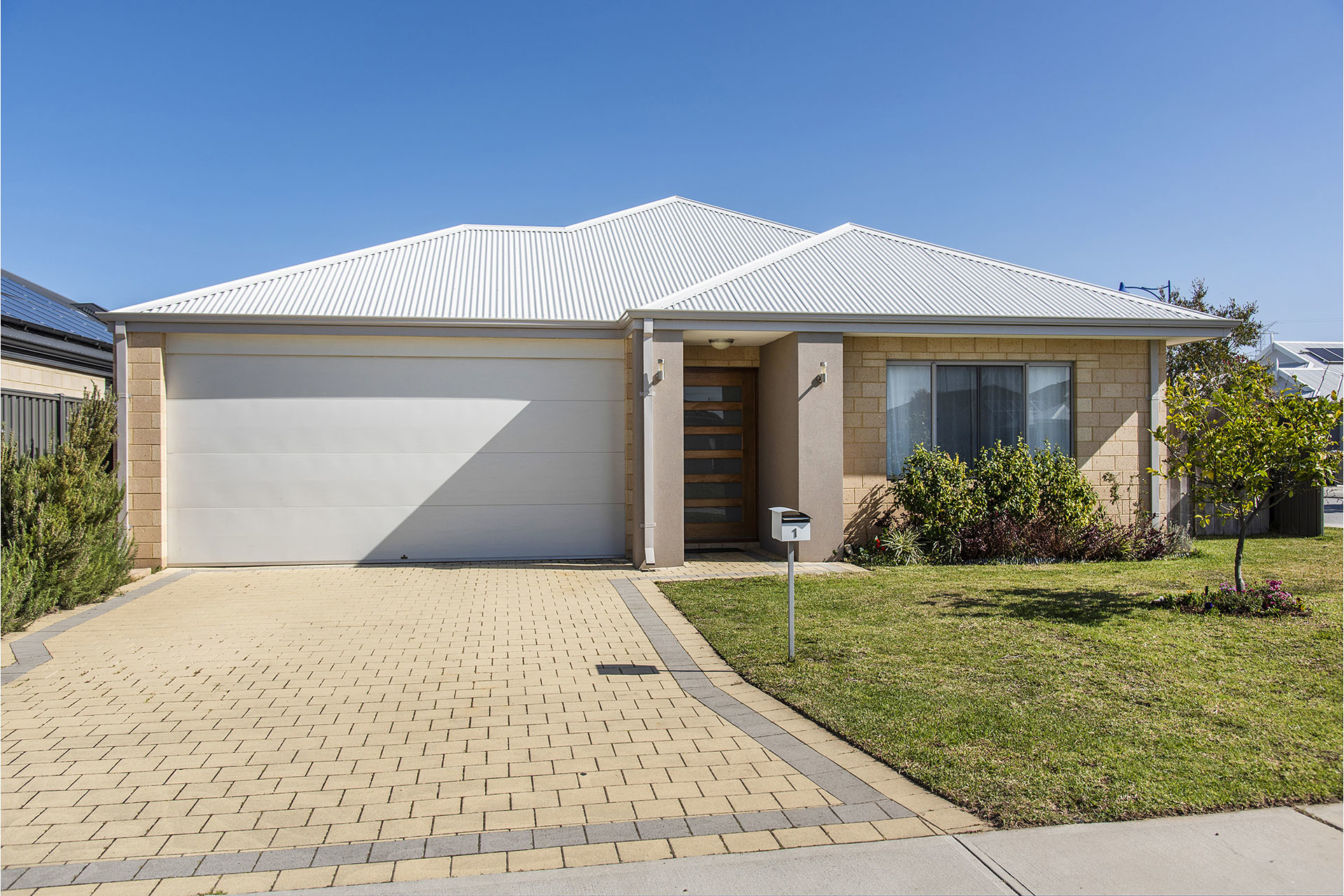 1 Ruffle Approach, Piara Waters - Image 1