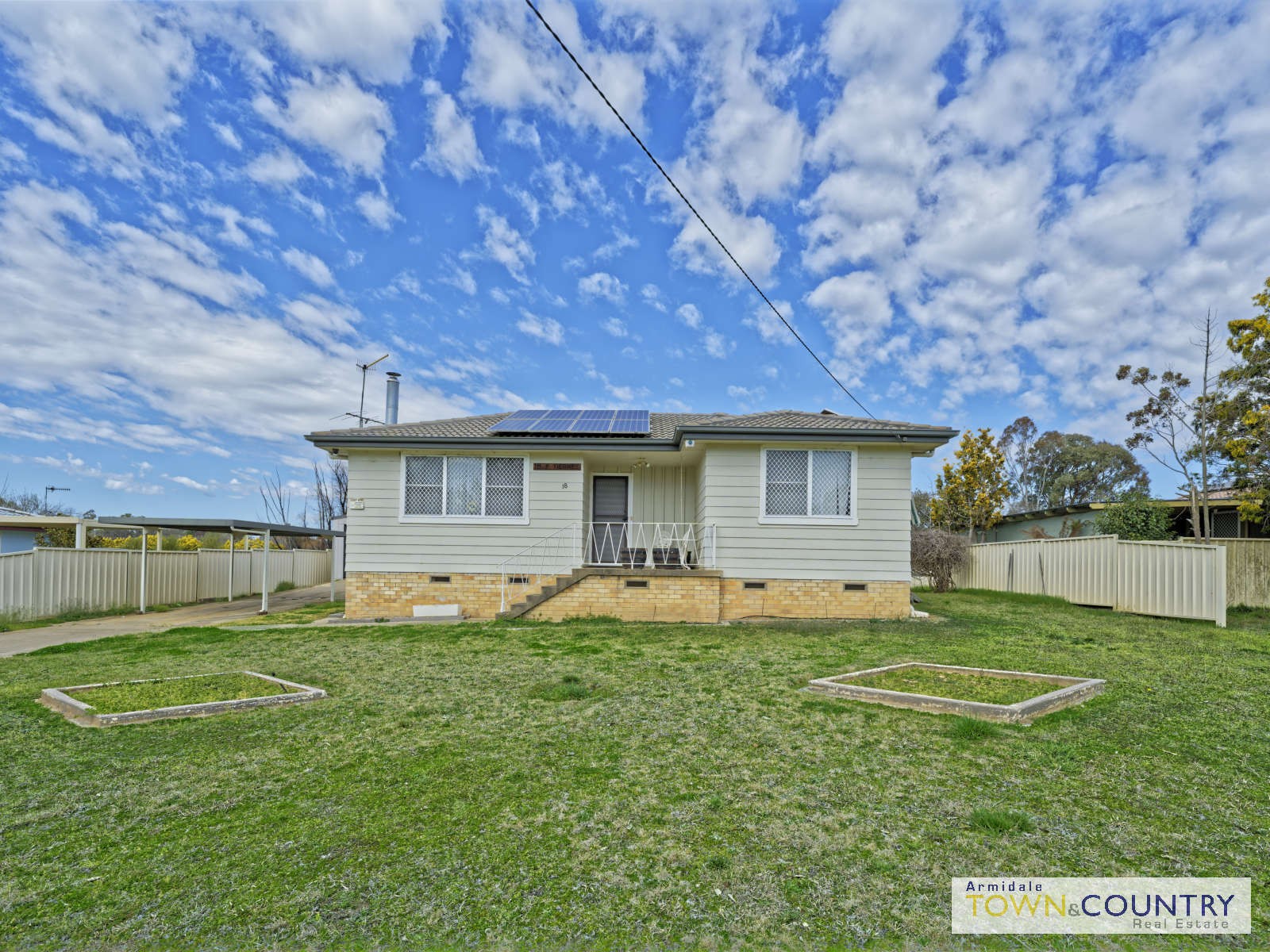 18 McBean Avenue, Armidale - Image 1