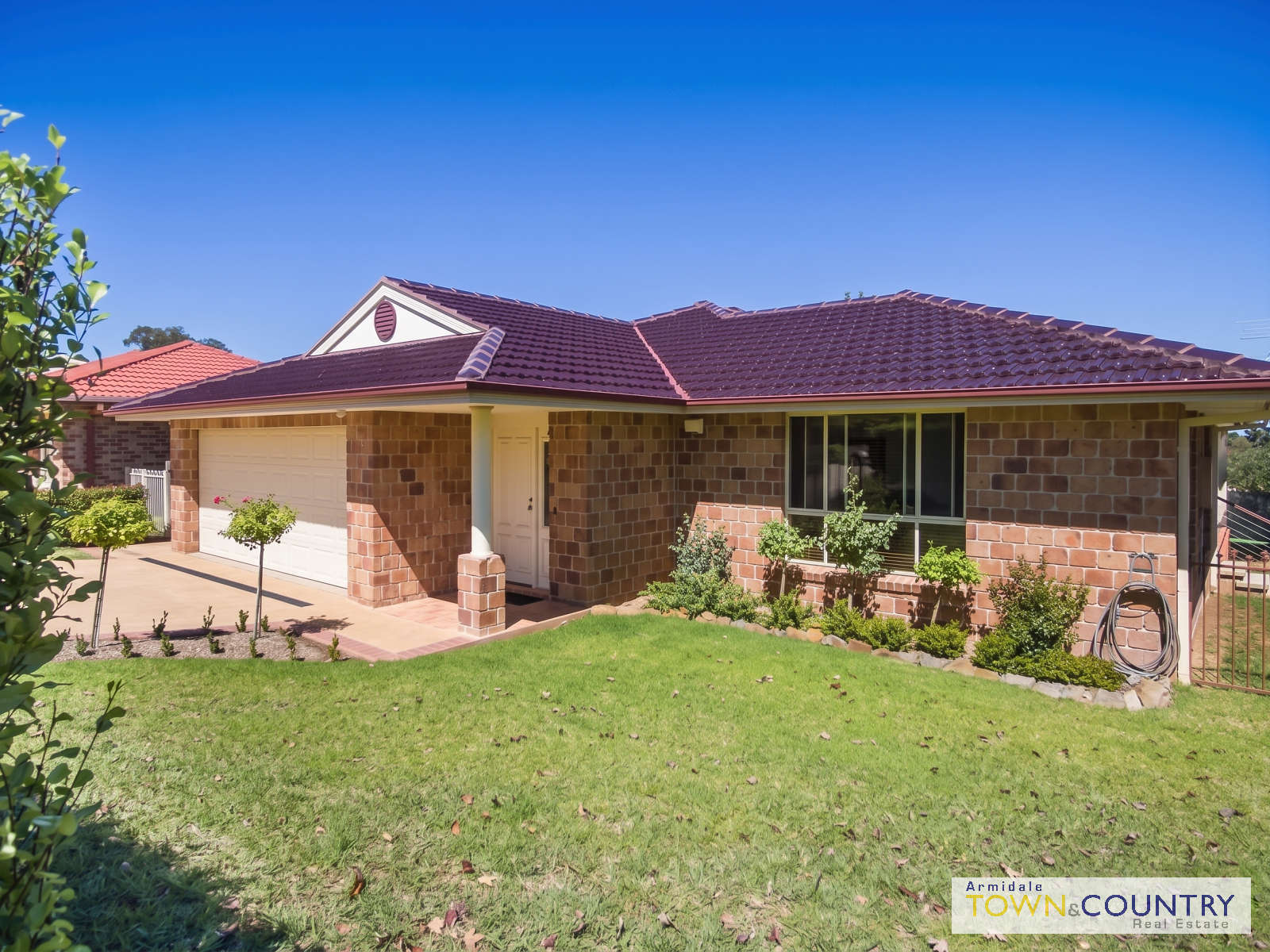 6 Norris Drive, Armidale - Image 1