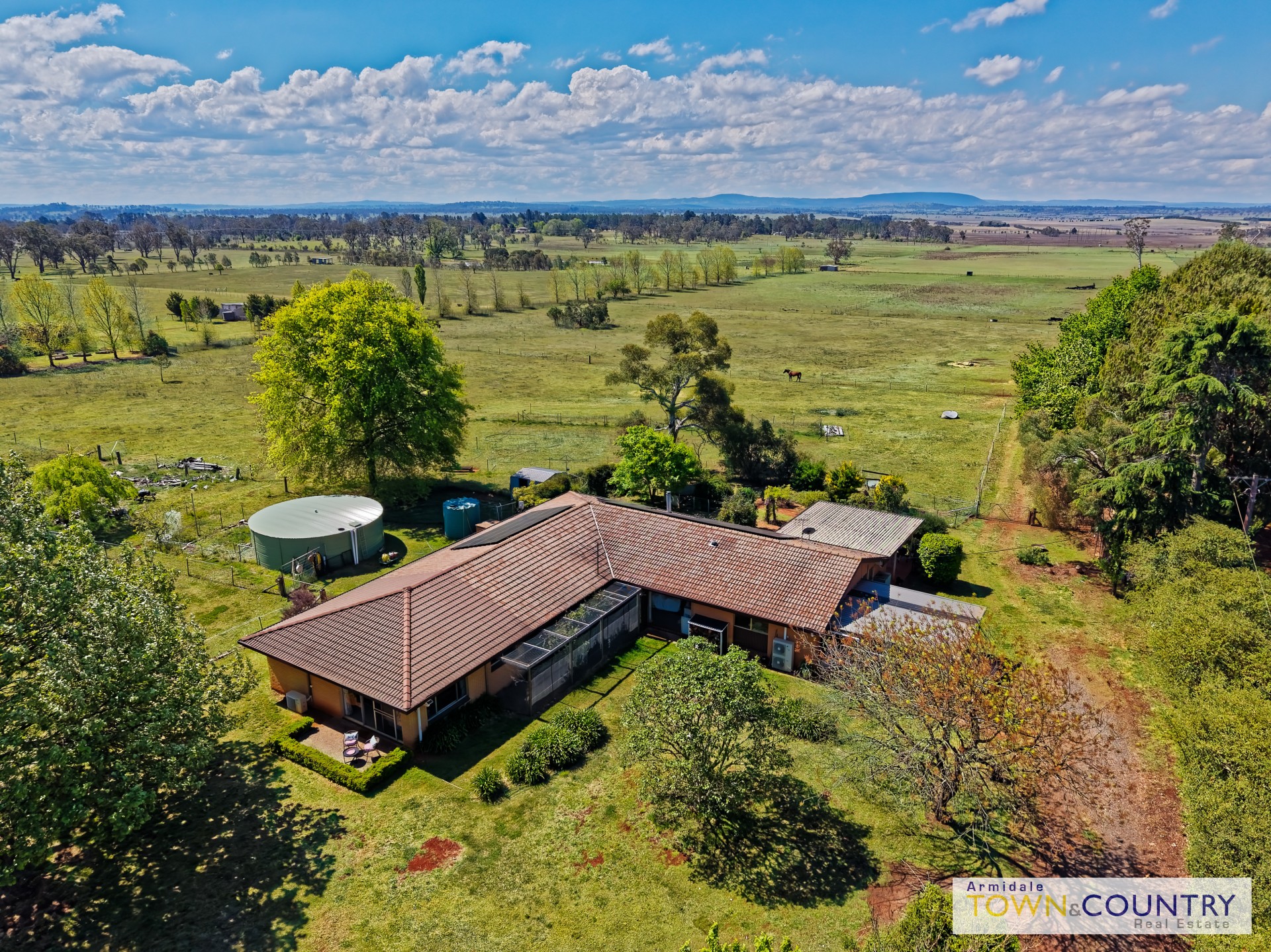 174 Northey's Road, Armidale - Image 1