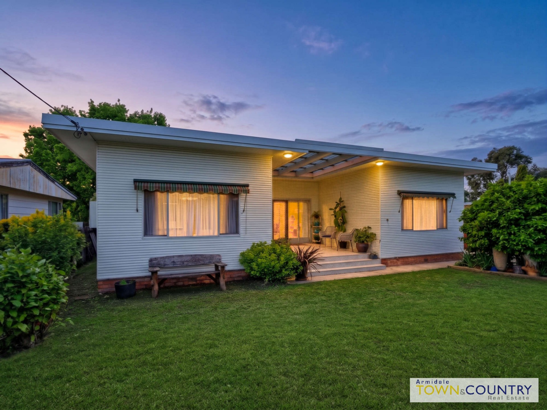 9 Grafton Road, Armidale - Image 1
