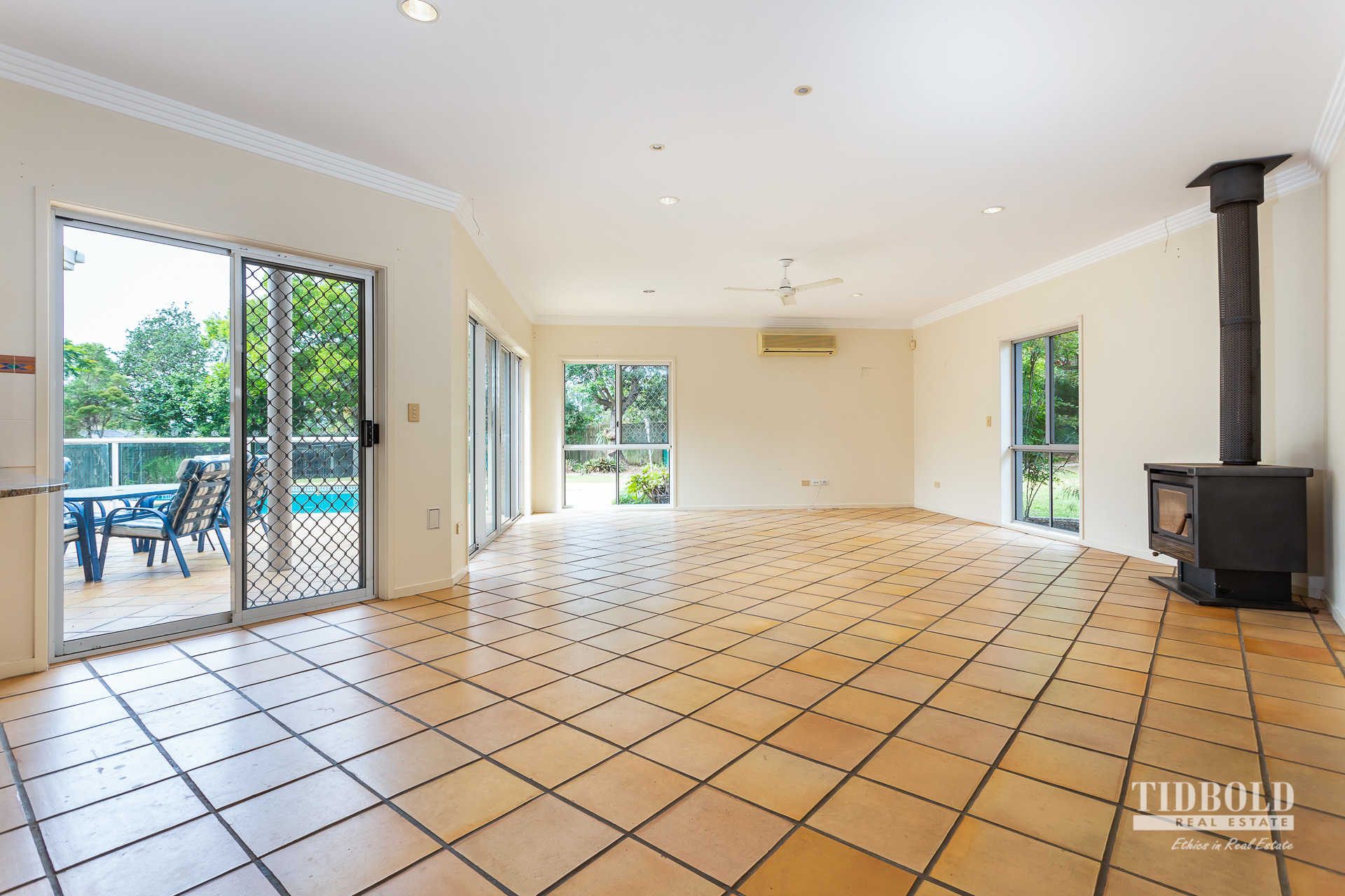 6 Kurrewa Court, Victoria Point - Thumbnail 5