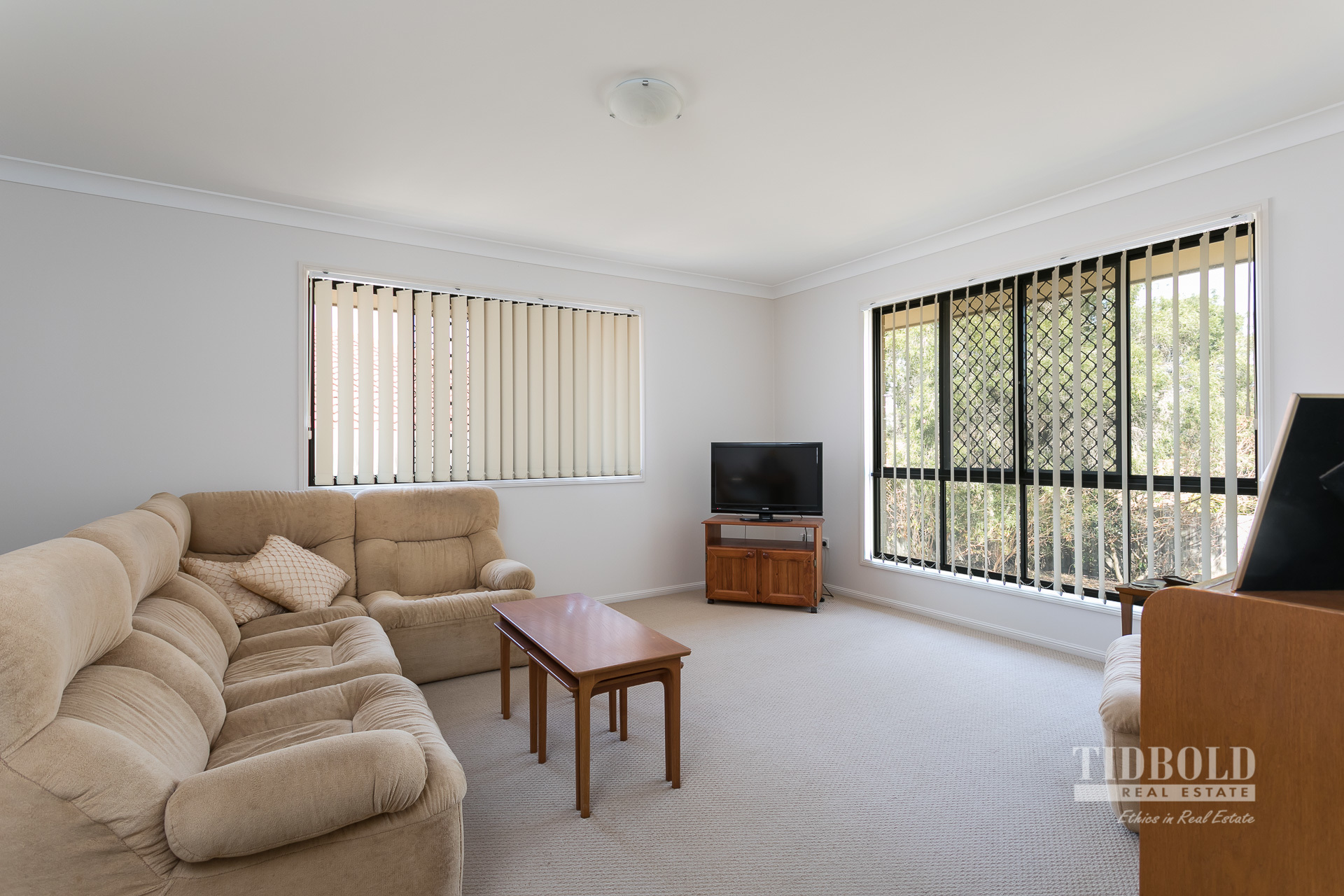 27 Emperor Drive, Redland Bay - Thumbnail 4