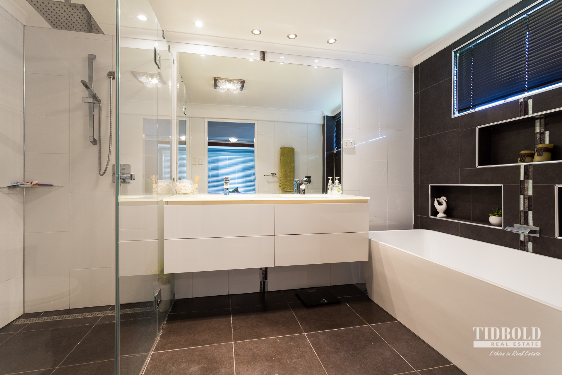 187 Dart Street, Redland Bay - Thumbnail 8