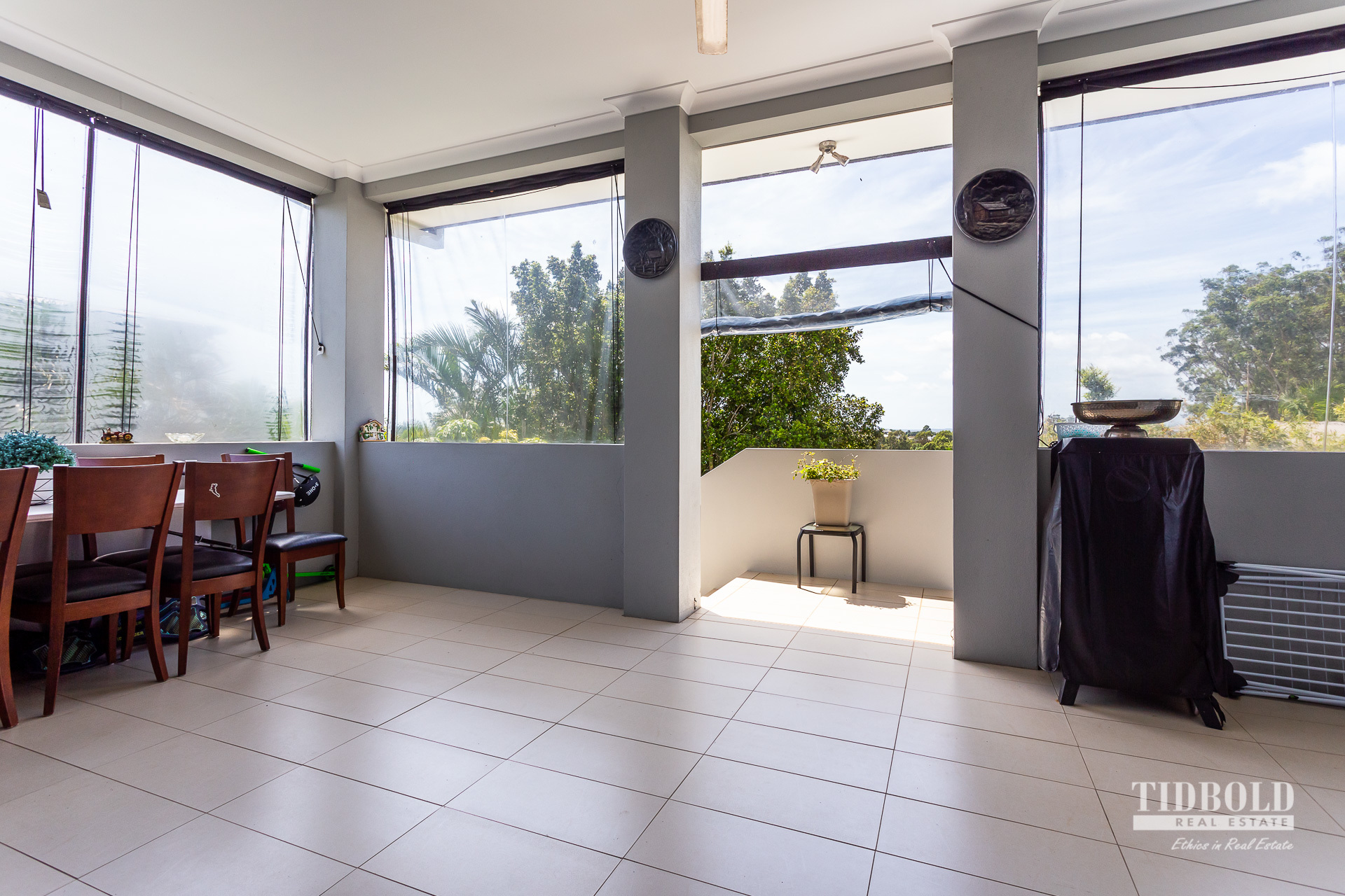 11 Cypress Street, Redland Bay - Thumbnail 4