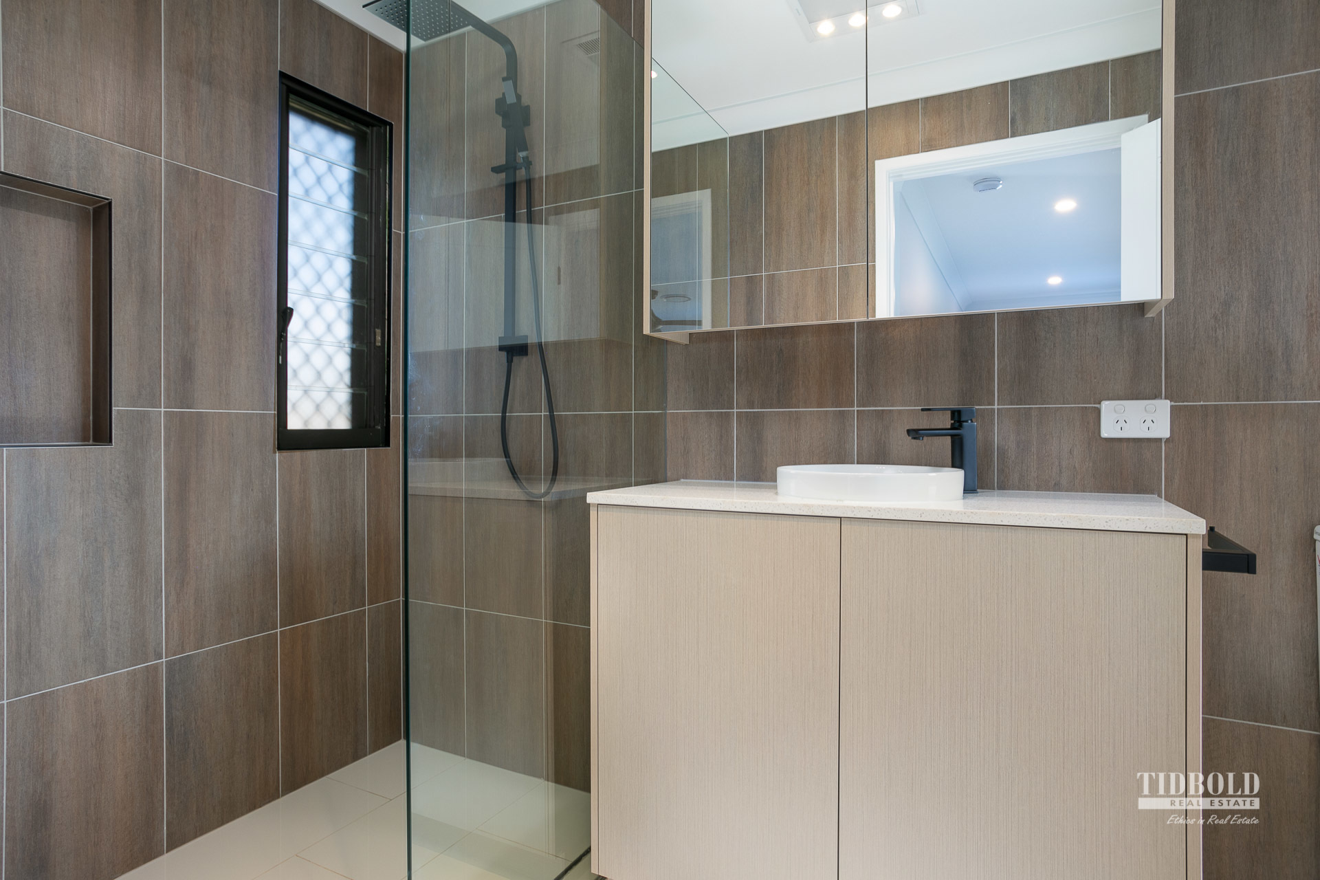 209 Colburn Avenue, Victoria Point - Thumbnail 7