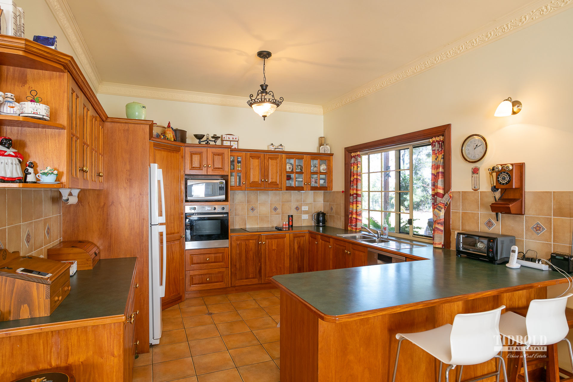 8 Malcomia Street, Redland Bay - Thumbnail 3