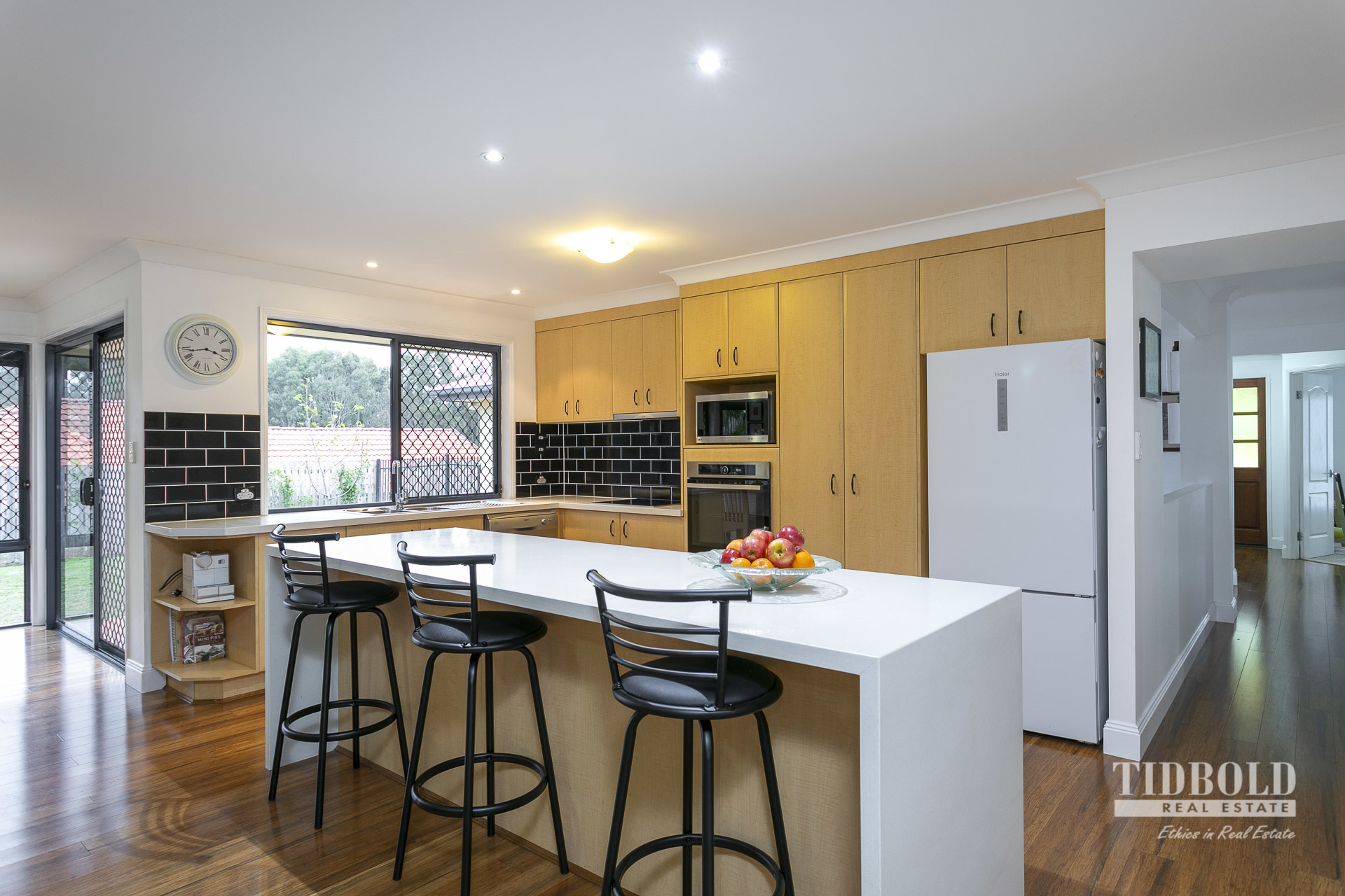 15 Mathison Court, Redland Bay - Thumbnail 5