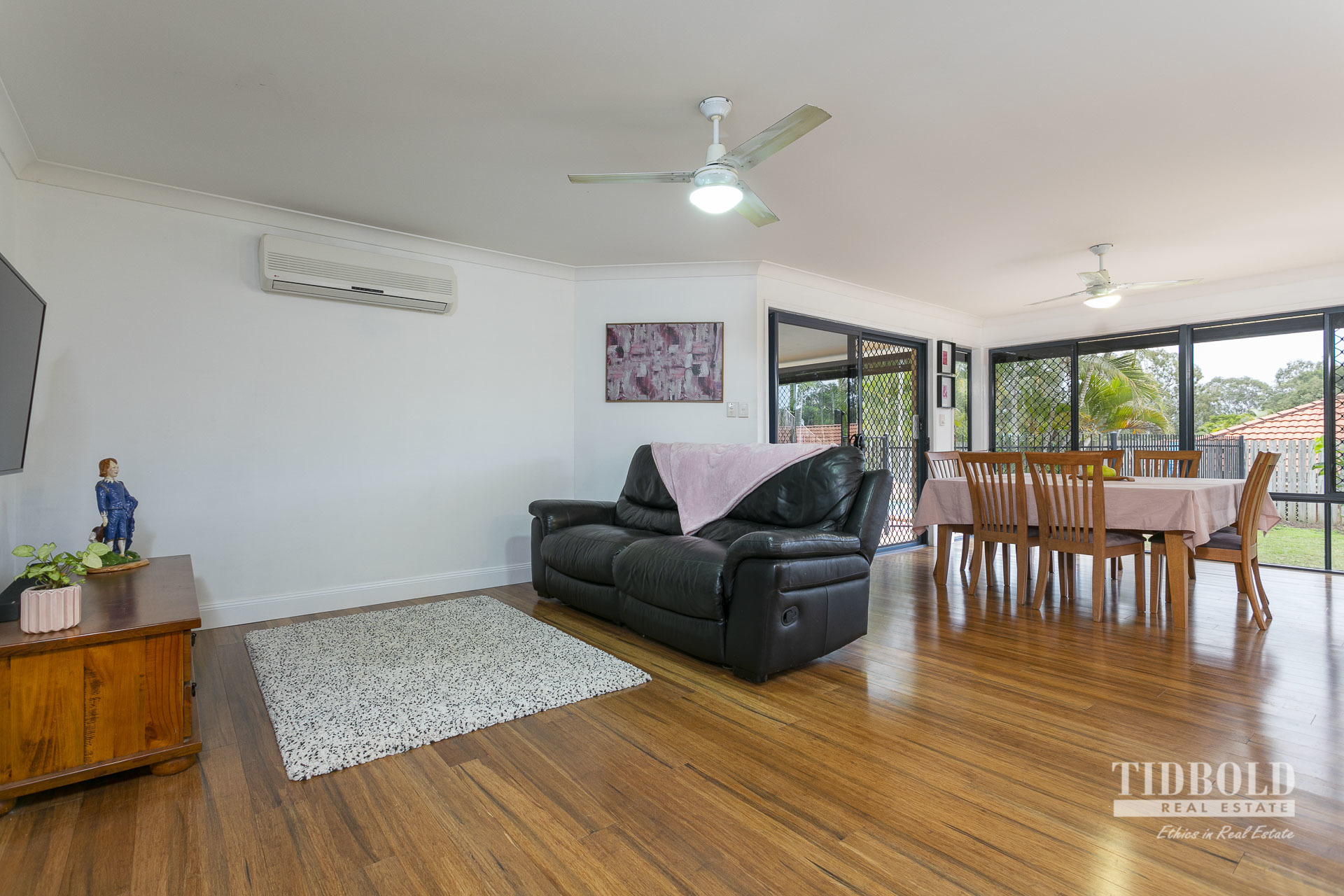 15 Mathison Court, Redland Bay - Thumbnail 4