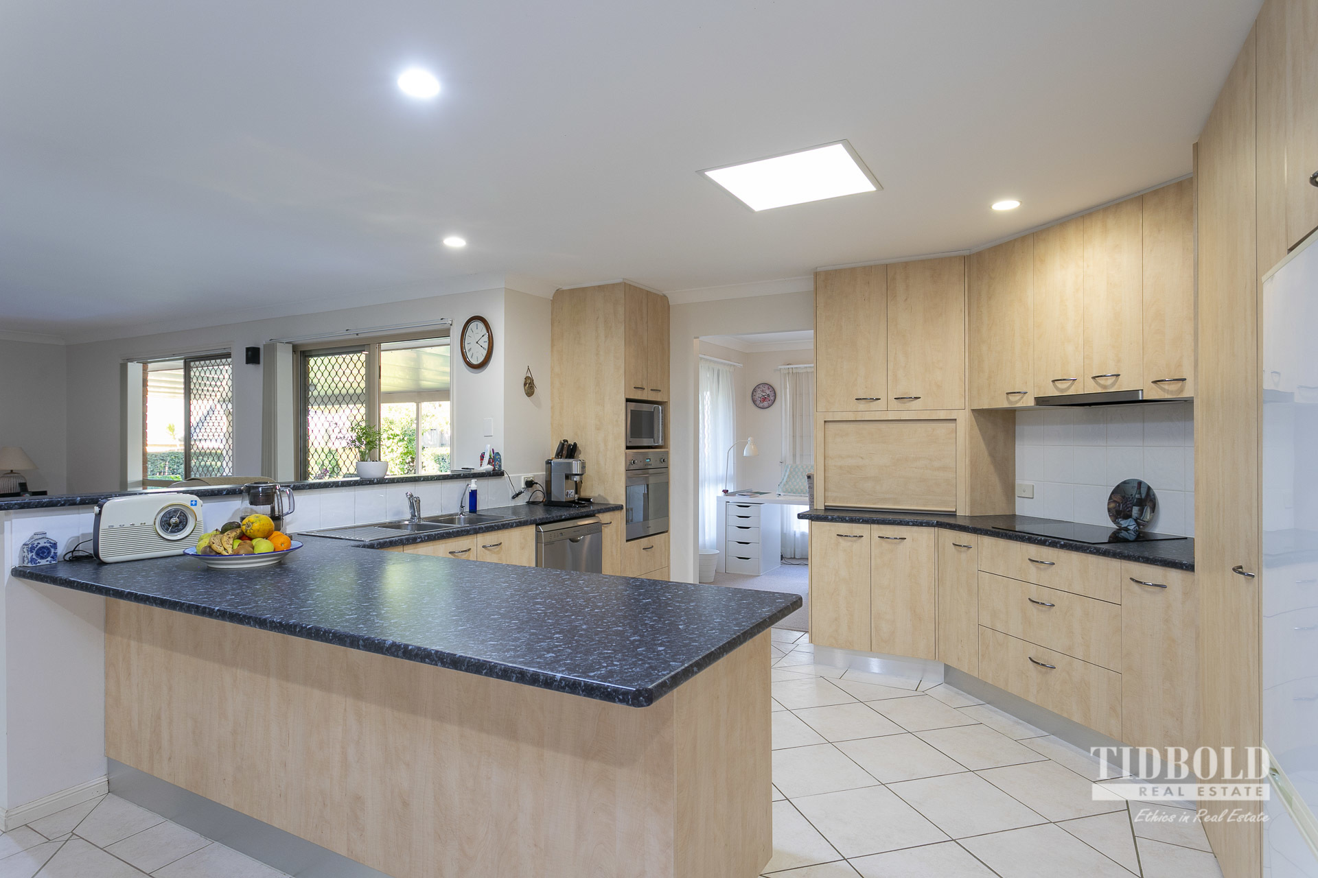 49 Seaholly Crescent, Victoria Point - Thumbnail 3