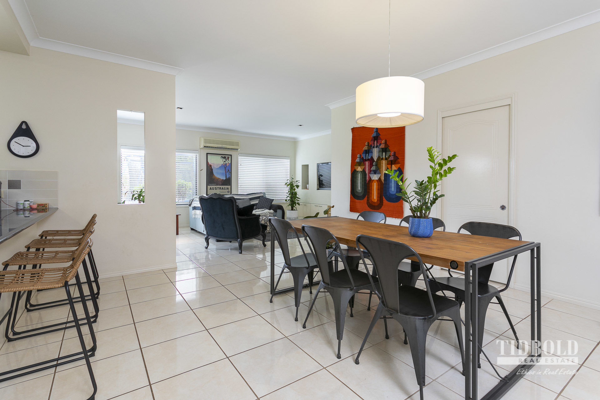 21 Lindeman Place, Redland Bay - Thumbnail 5