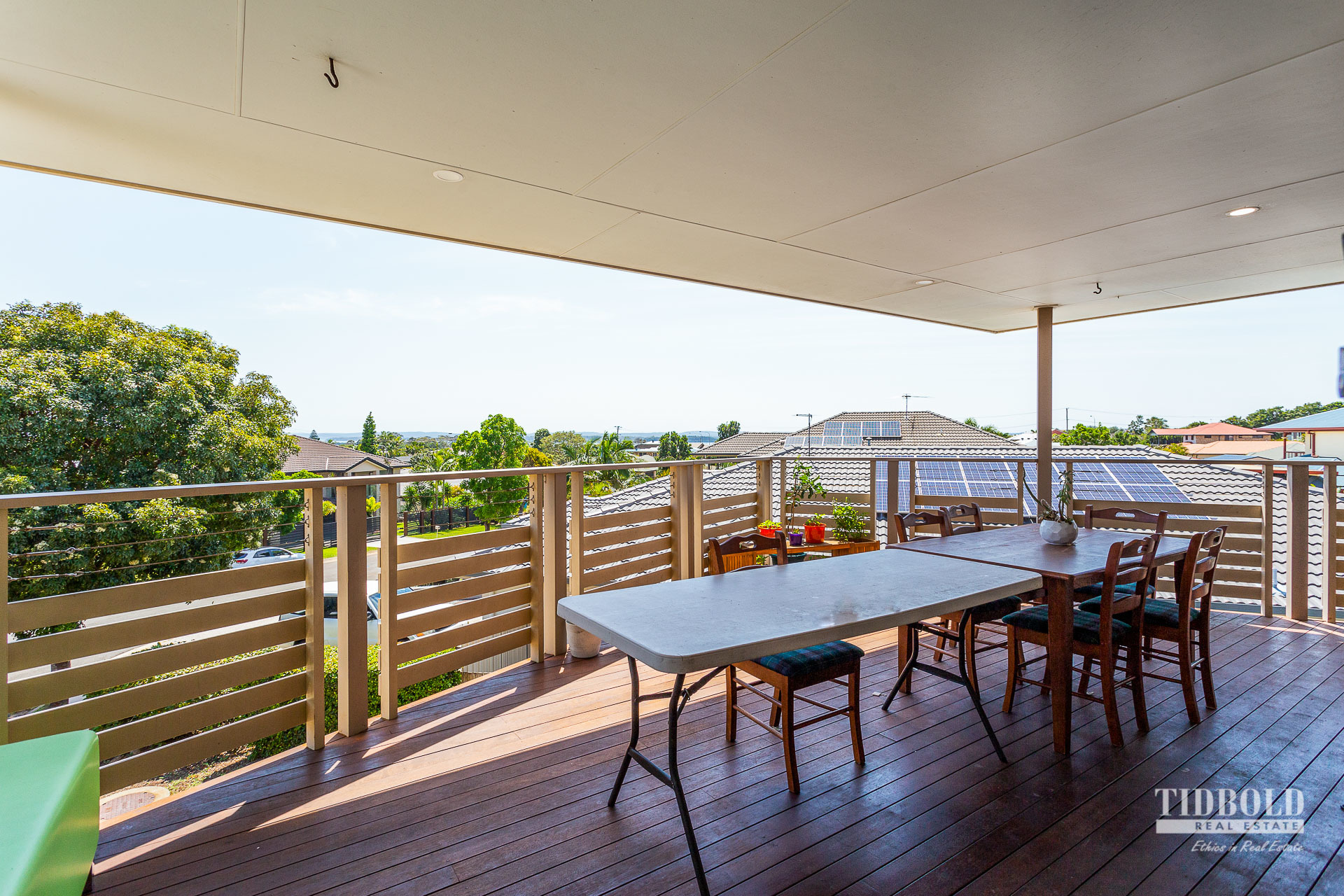 7 Nevis Court, Redland Bay - Thumbnail 2