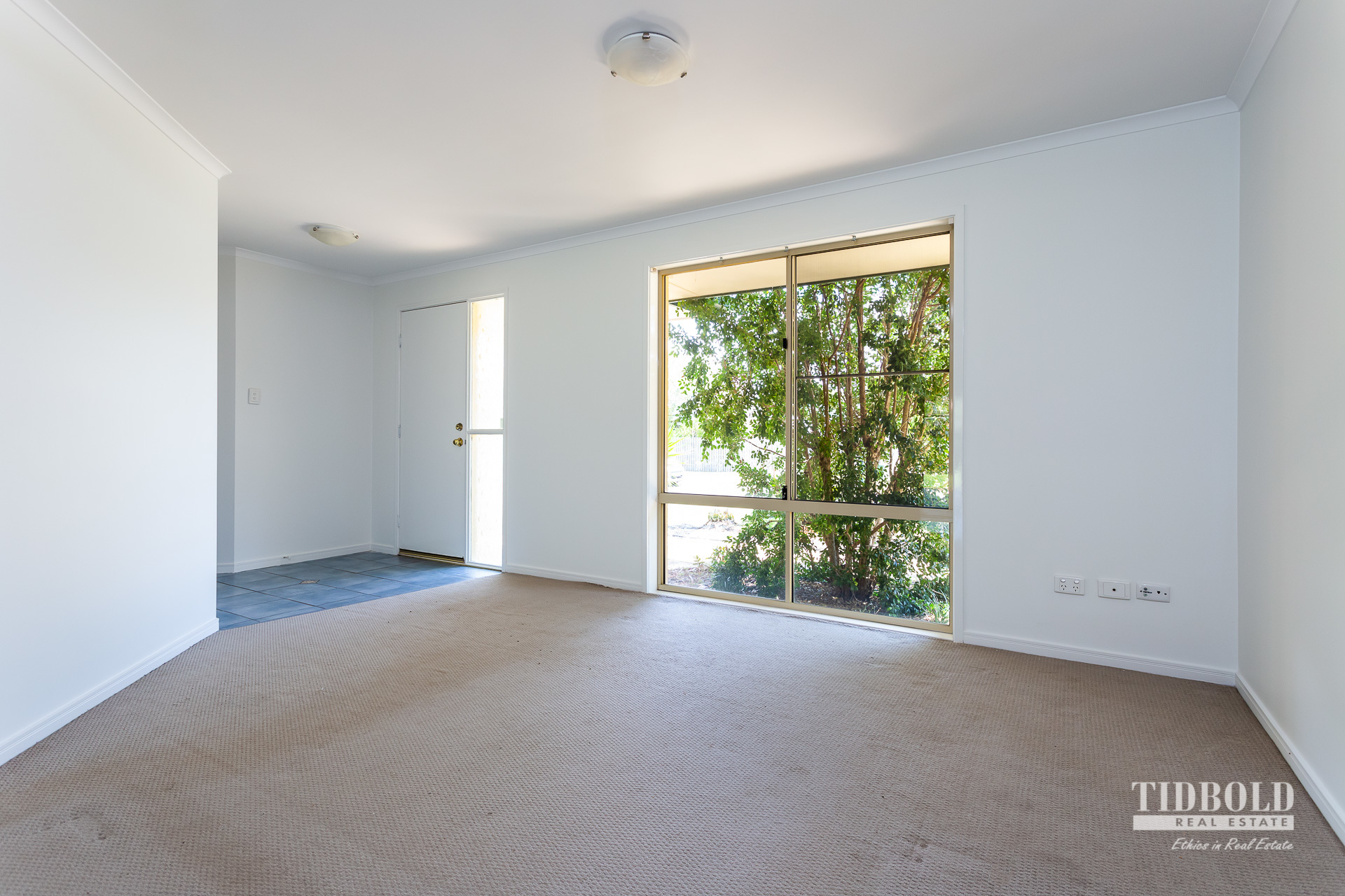 11 Pinelands Circuit, Redland Bay - Thumbnail 5