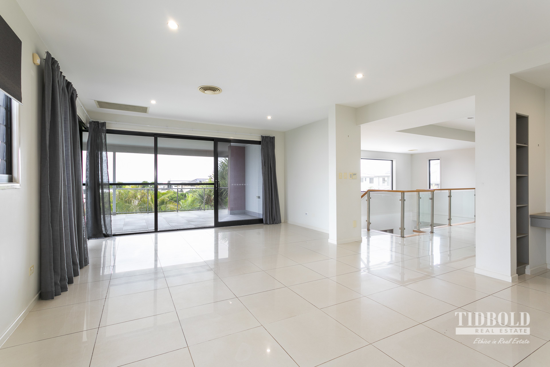27 Huntly Place, Redland Bay - Thumbnail 6