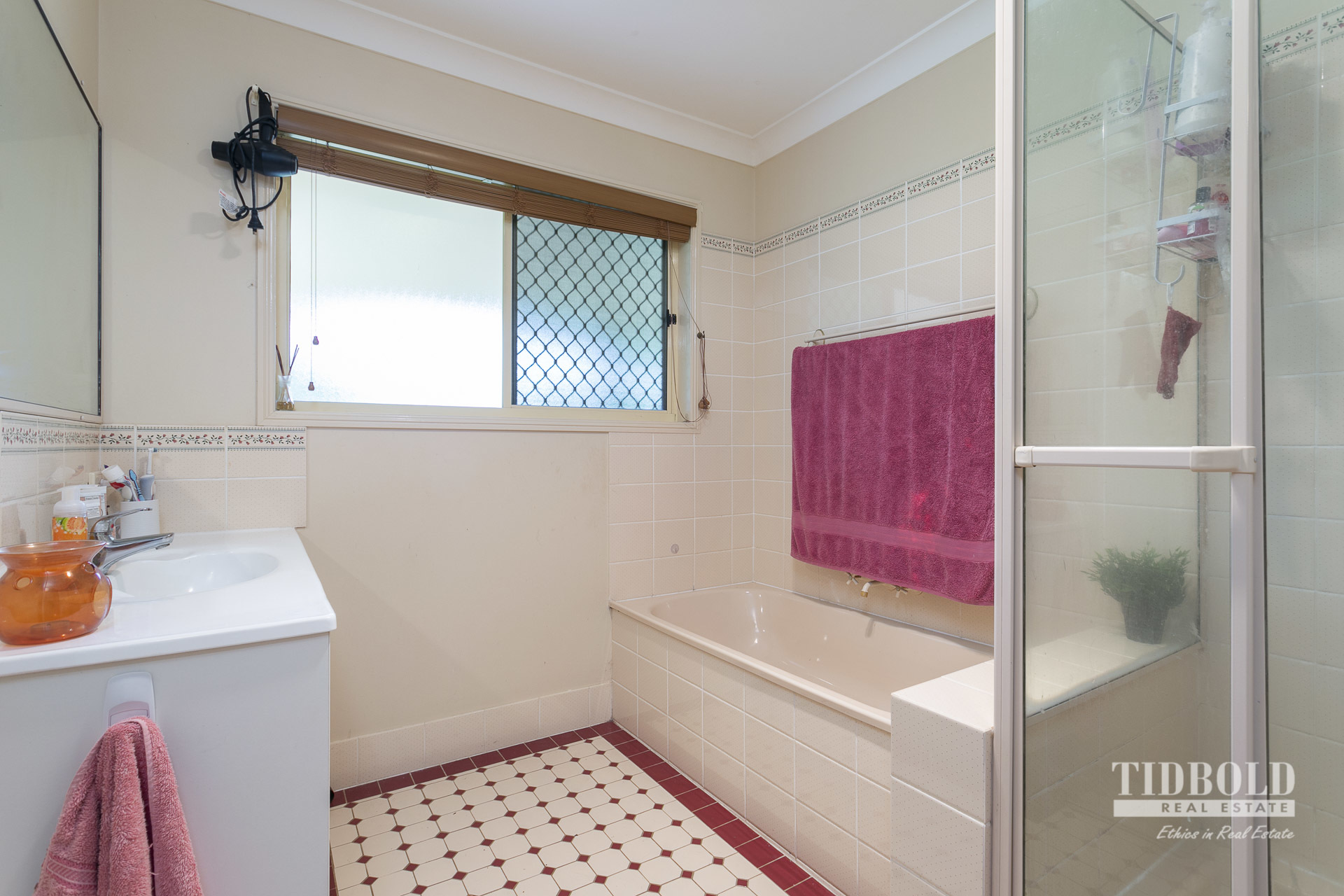 9 Kalmia Drive, Redland Bay - Thumbnail 8