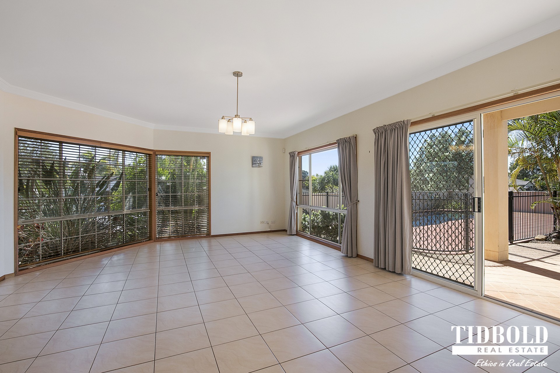 31 Penzance Drive, Redland Bay > Tidbold Real Estate