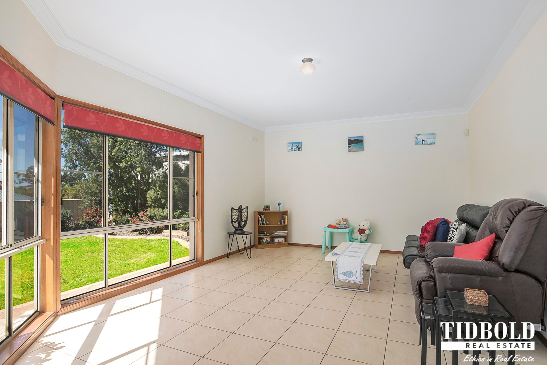 31 Penzance Drive, Redland Bay - Thumbnail 6