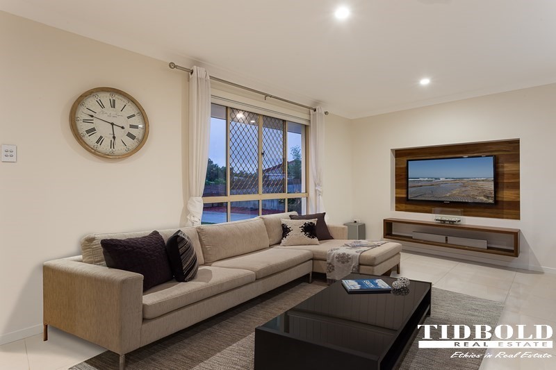 32 Jay Crescent, Redland Bay - Thumbnail 5