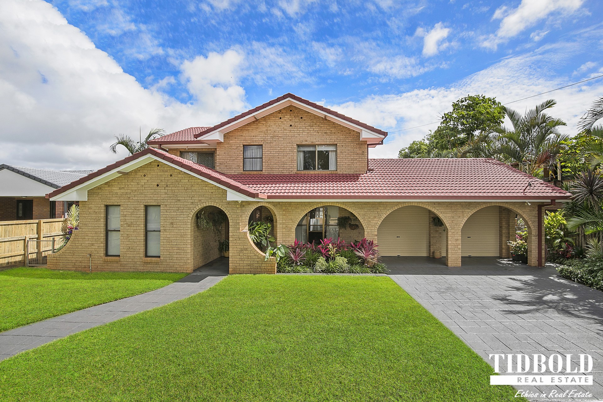 134 Point O'Halloran Road, Victoria Point - Thumbnail 2