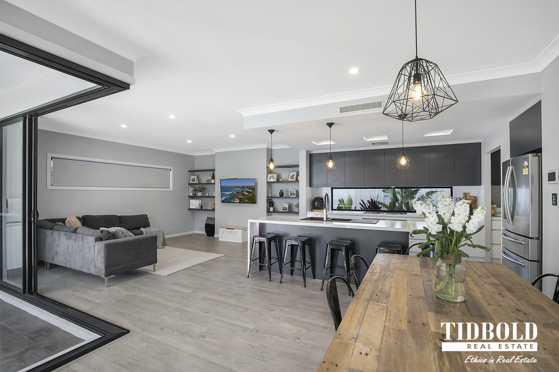 50 Muller Street, Redland Bay - Thumbnail 4