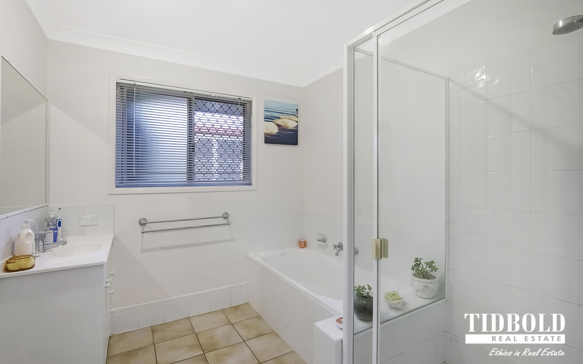 24 Driftwood Street, Victoria Point > Tidbold Real Estate 24 Driftwood Street, Victoria Point > Tidbold Real Estate