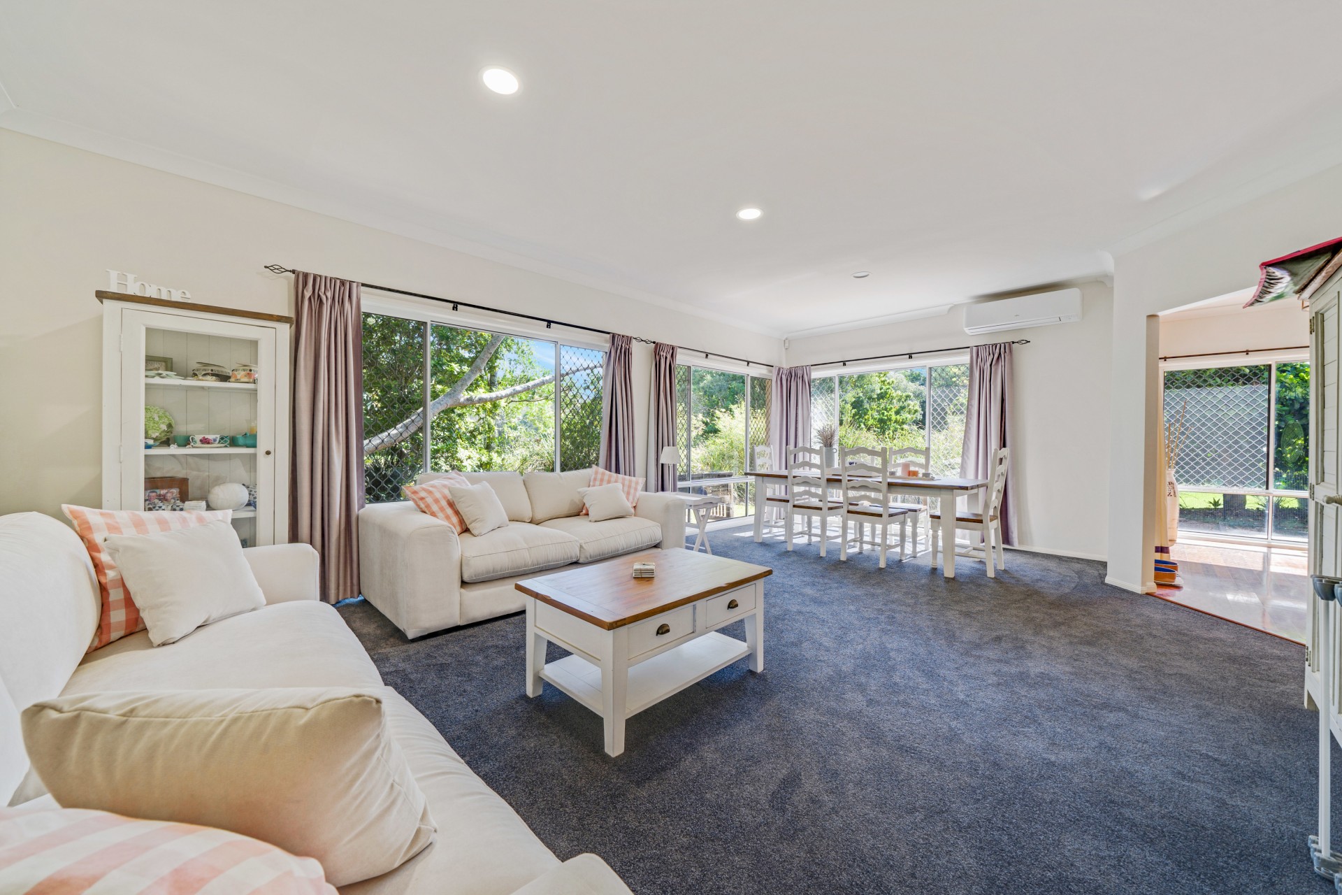 49 The Boulevard, Redland Bay - Thumbnail 2