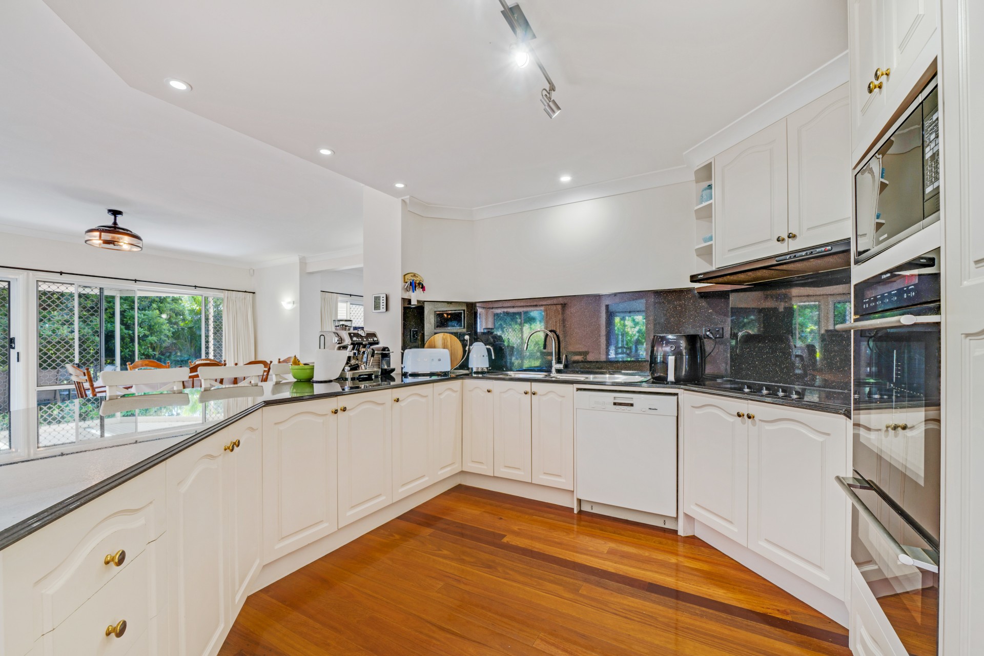 49 The Boulevard, Redland Bay - Thumbnail 4
