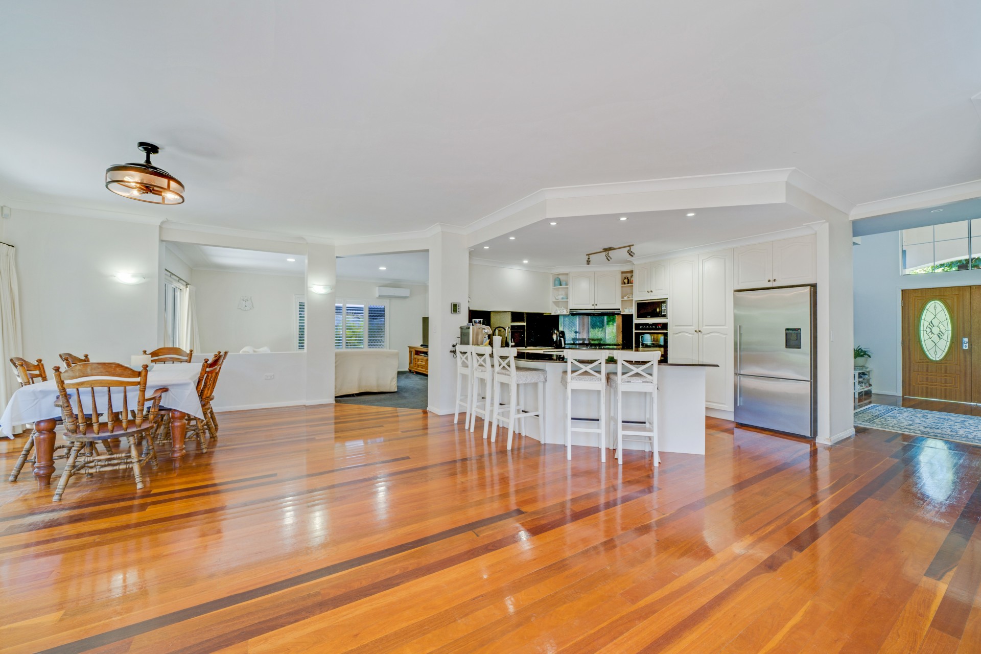 49 The Boulevard, Redland Bay - Thumbnail 3