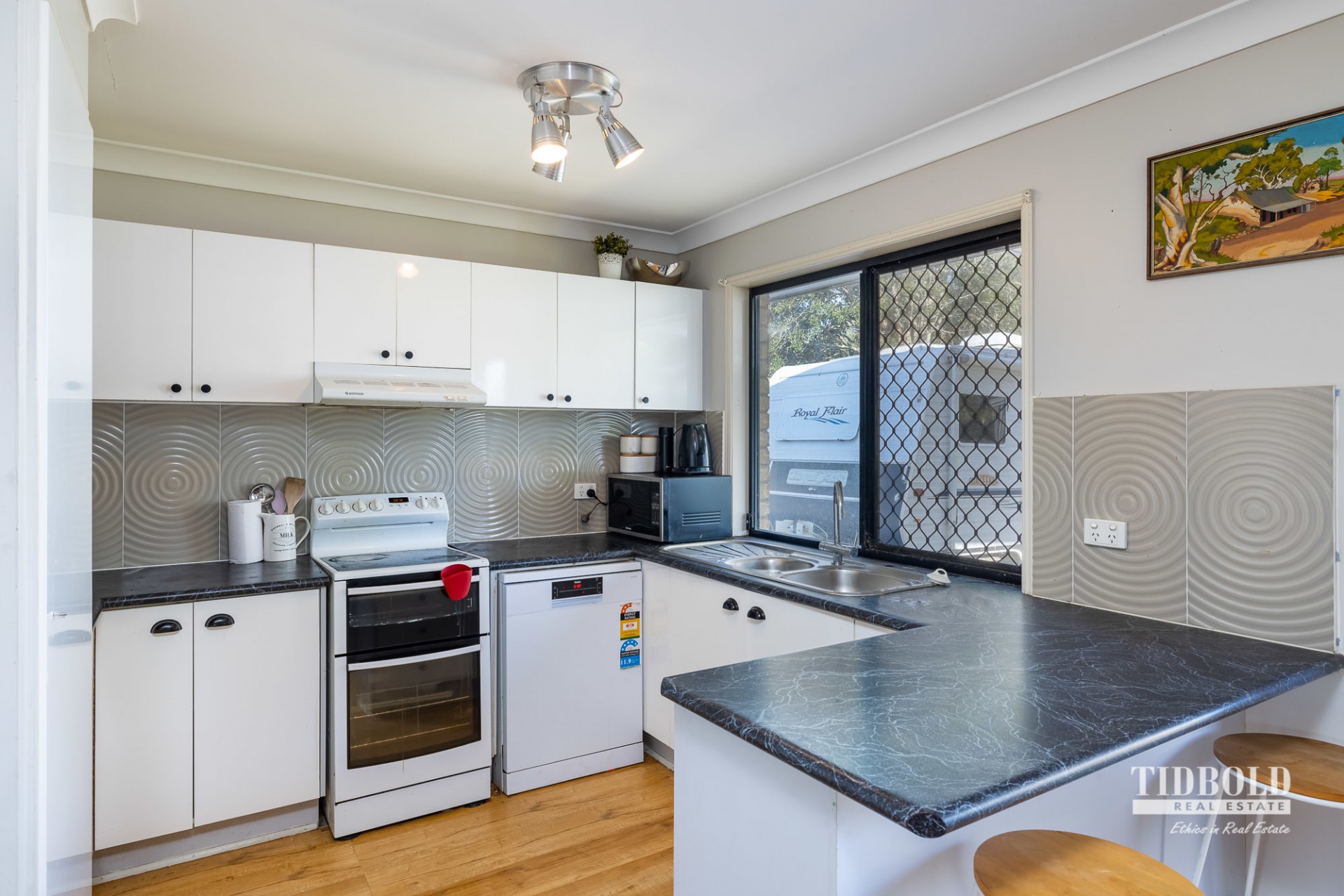 29 Batehaven Street, Loganholme - Thumbnail 2