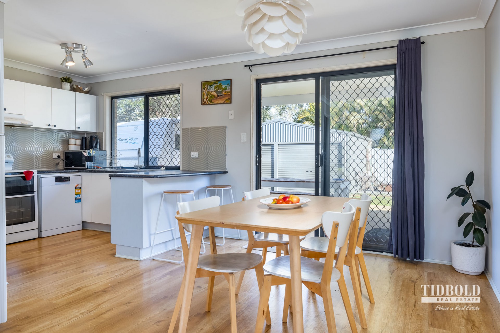 29 Batehaven Street, Loganholme - Thumbnail 3