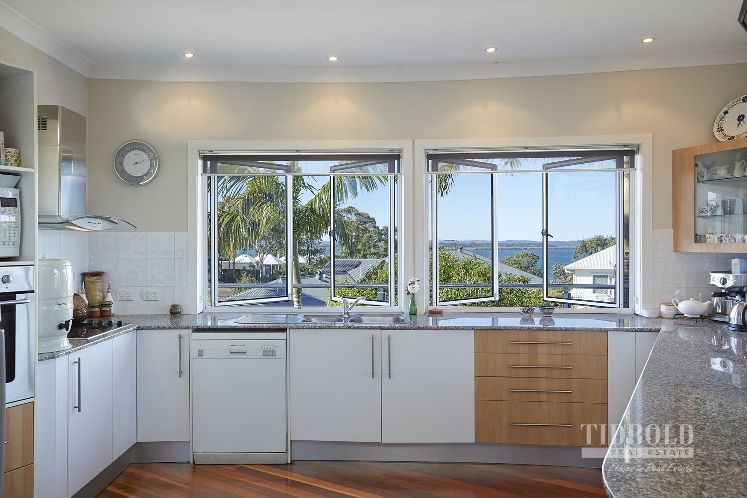 17 Haslingden Drive, Redland Bay - Thumbnail 6