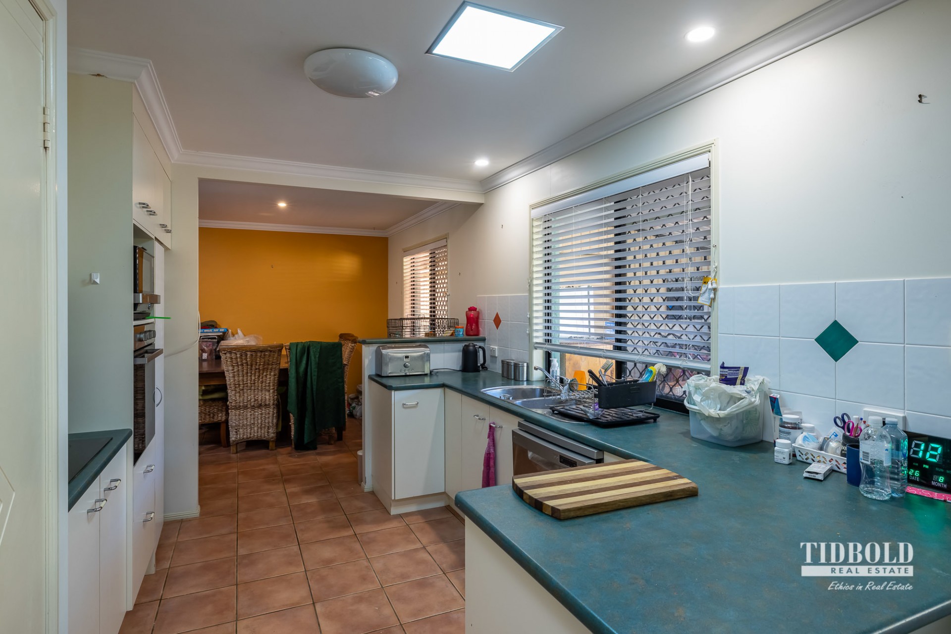 2 Westburn Court, Redland Bay - Thumbnail 4