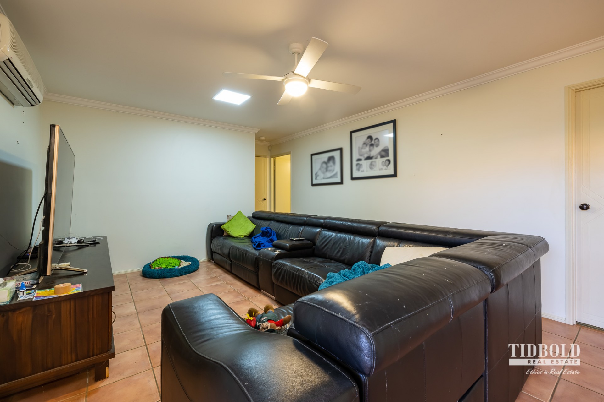 2 Westburn Court, Redland Bay - Thumbnail 5