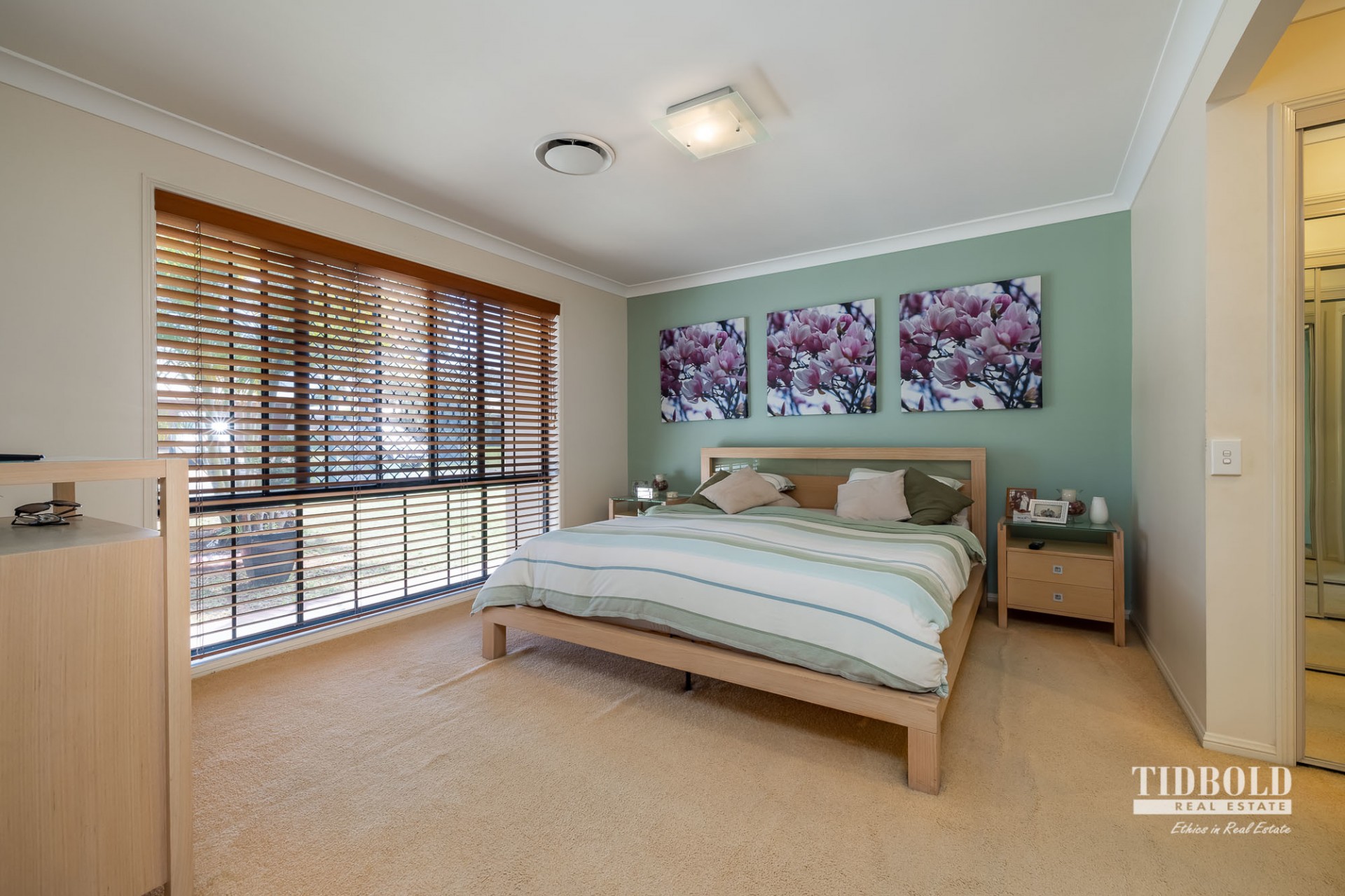 51 Spinnaker Circuit, Redland Bay - Thumbnail 8
