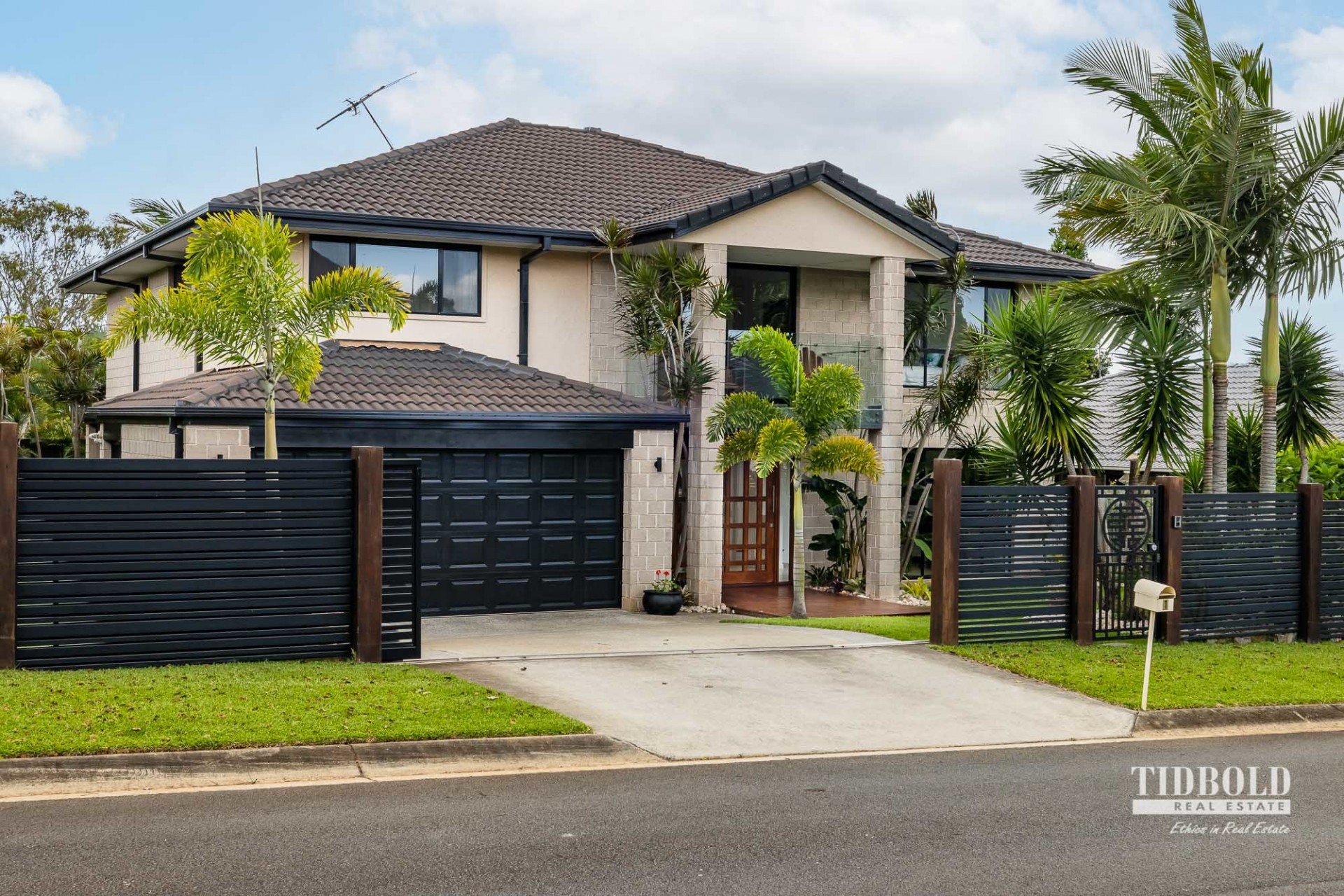 1 Nevis Court, Redland Bay - Thumbnail 2