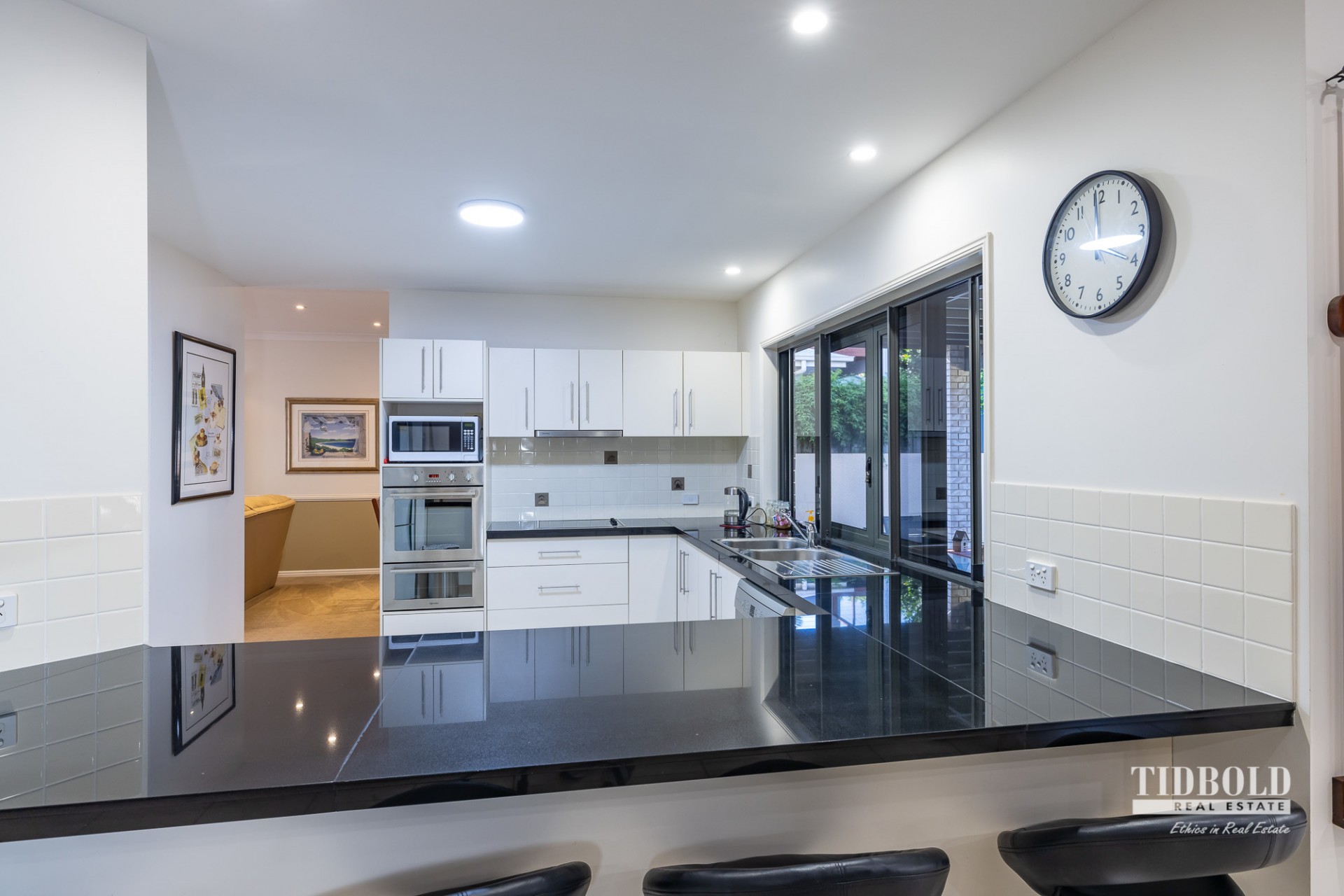 23 Watervale Drive, Redland Bay - Thumbnail 3