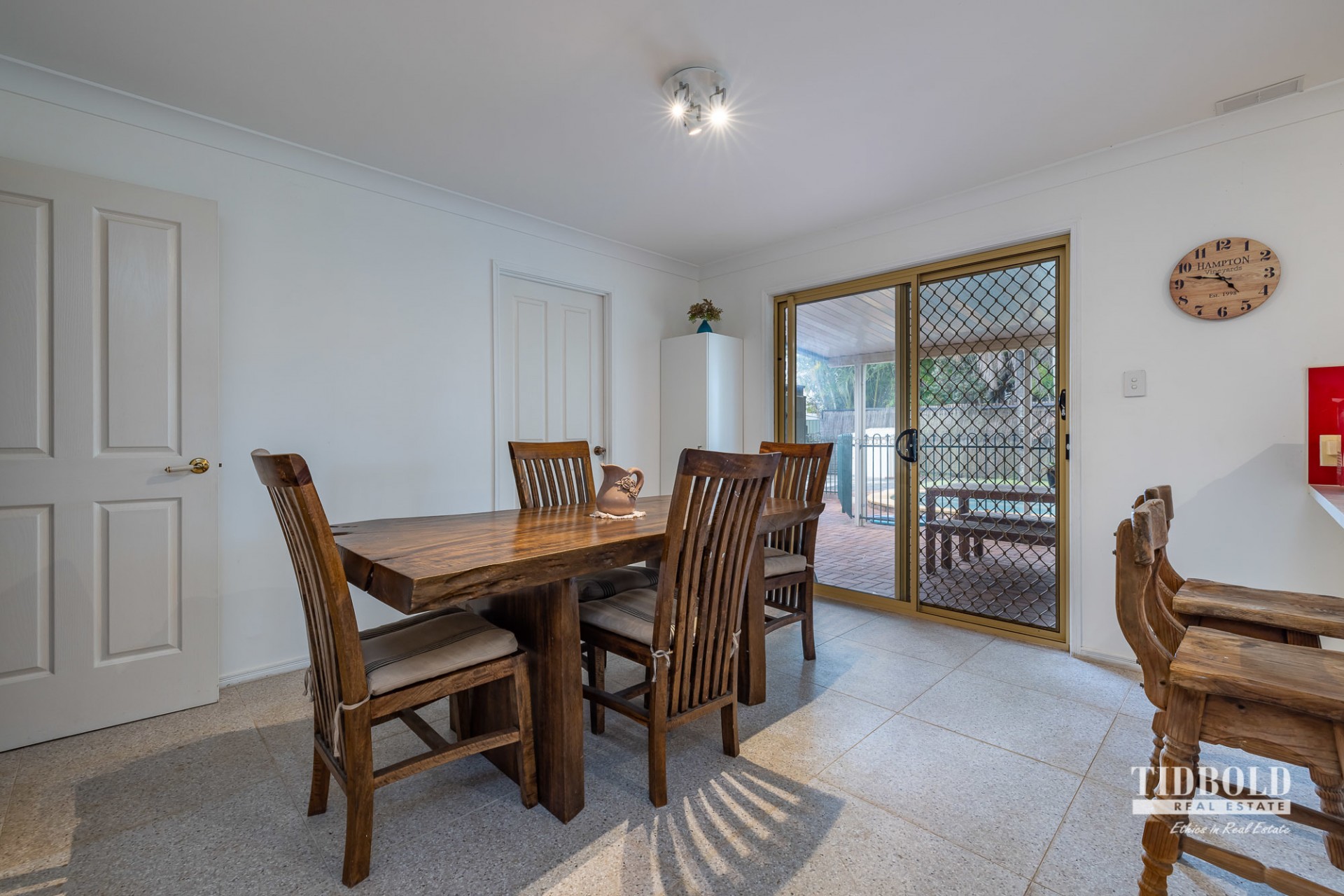 14 Skirmish Court, Victoria Point - Thumbnail 6