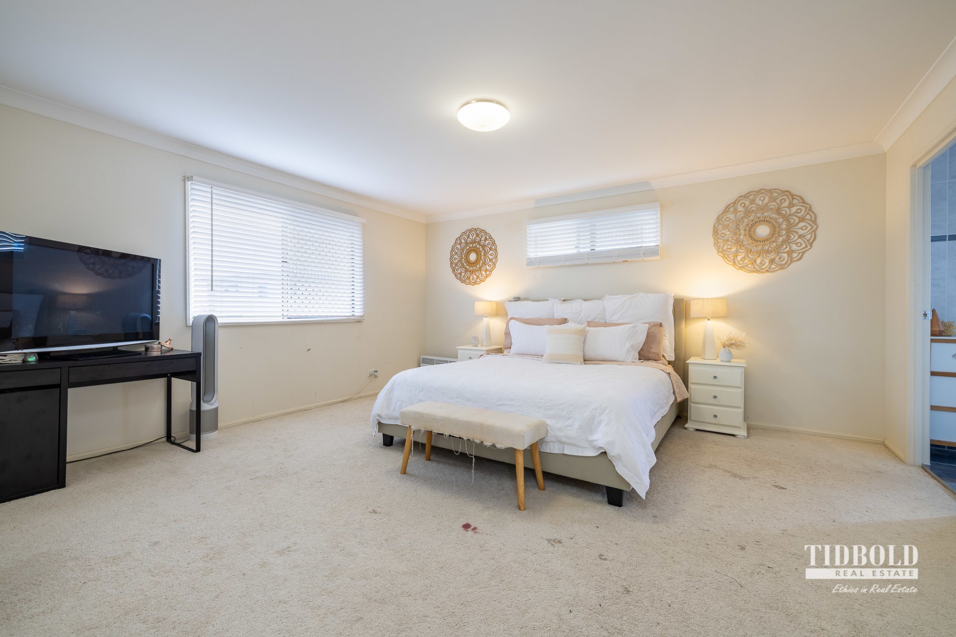 16 Magnetic Place, Redland Bay - Thumbnail 6