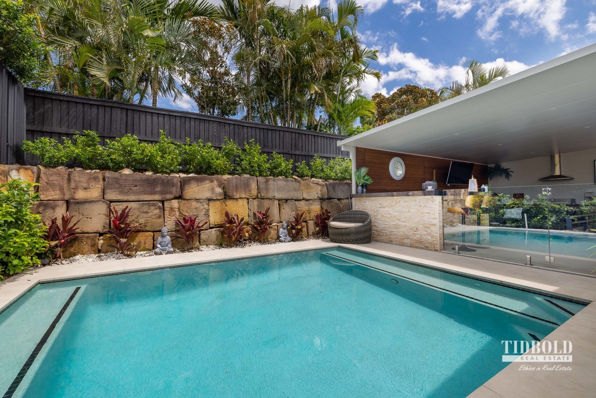 3 Pyrus Place, Redland Bay - Thumbnail 2