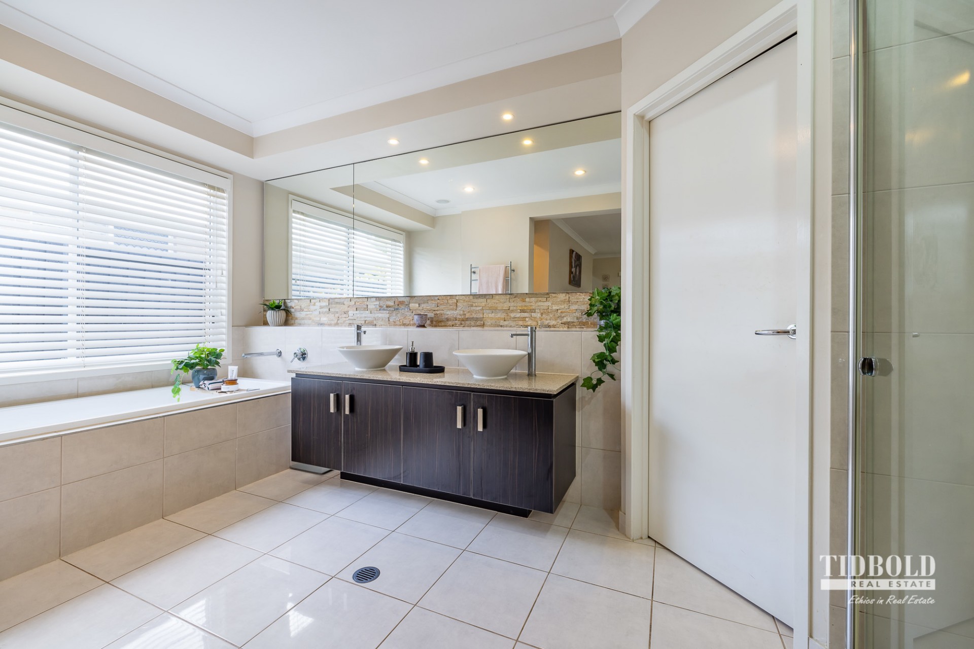 3 Pyrus Place, Redland Bay - Thumbnail 8