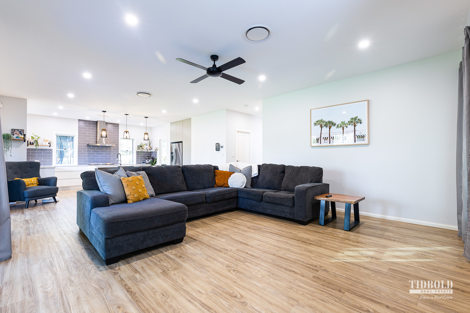 34 Vanstone Way, Redland Bay > Tidbold Real Estate