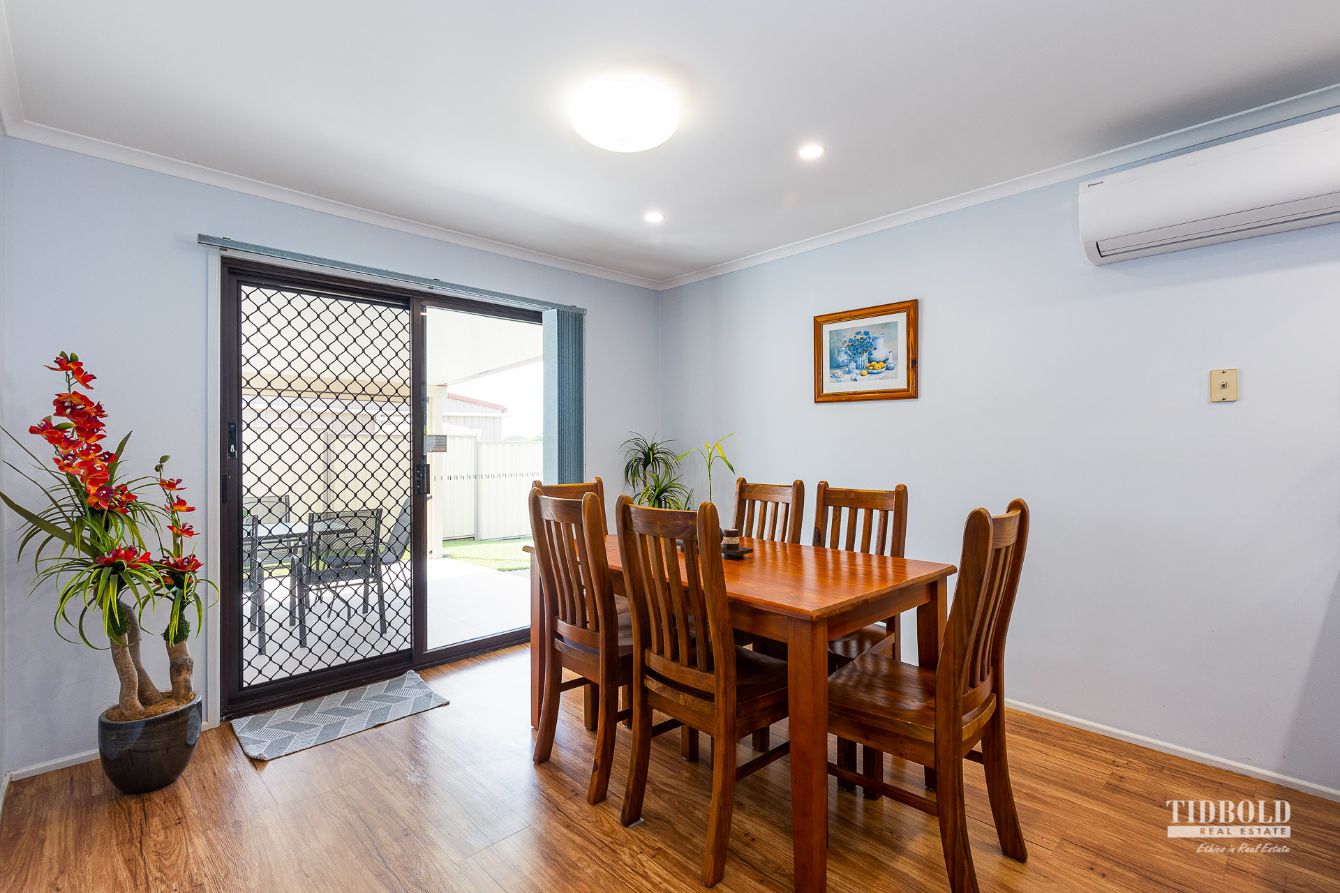 7 Heeler Court, Redland Bay - Thumbnail 4