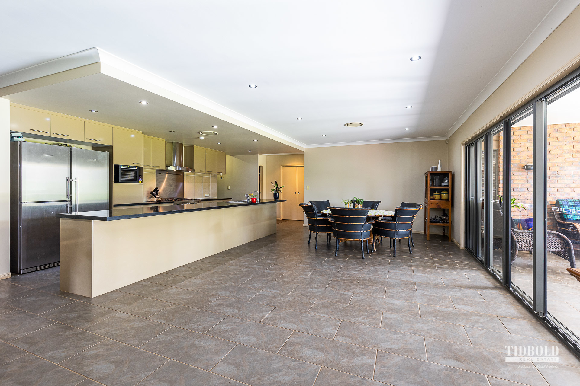 1-13 Apricot Place, Redland Bay - Thumbnail 4