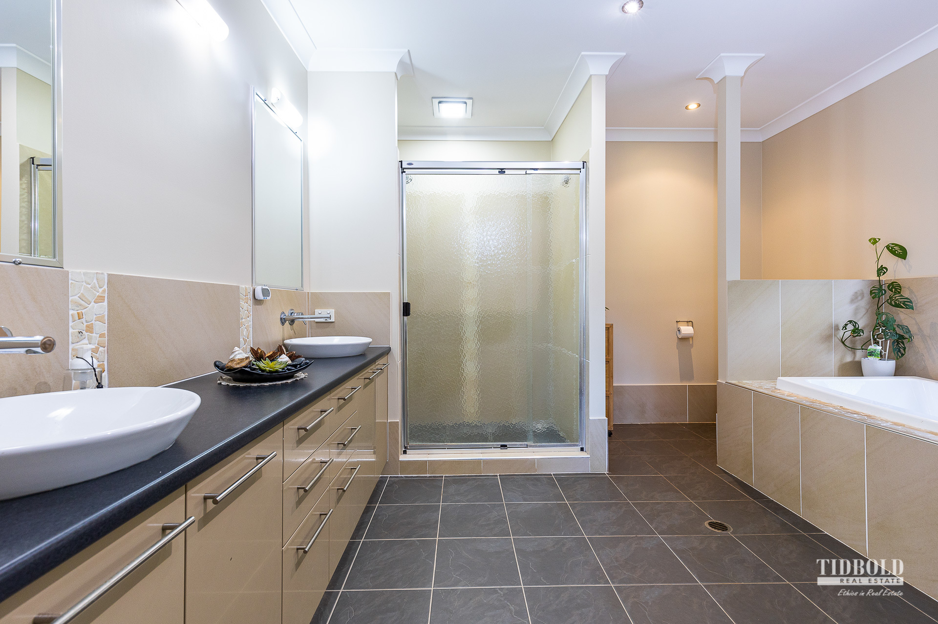 1-13 Apricot Place, Redland Bay - Thumbnail 7