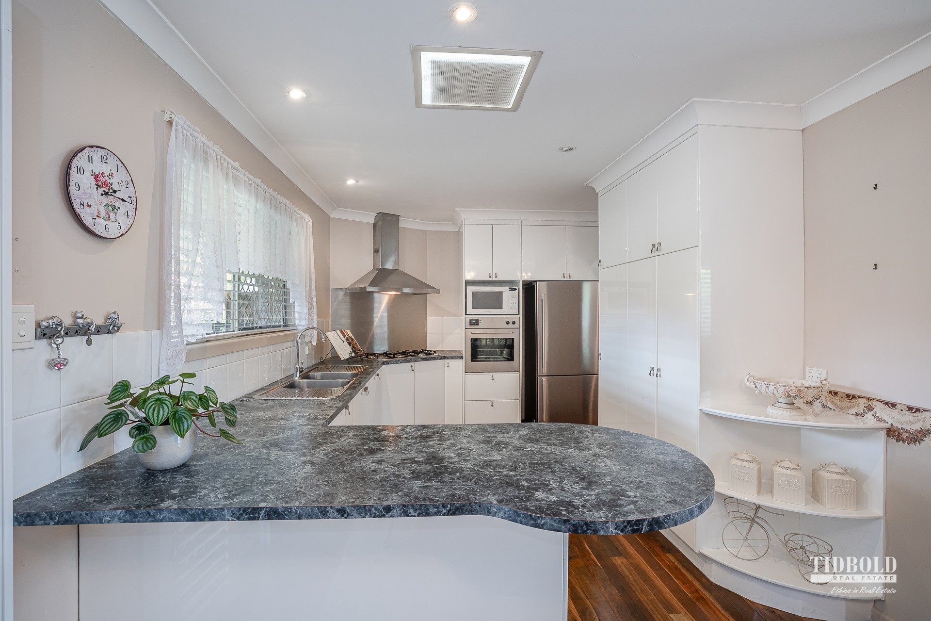 10 Lorrimore Street, Macgregor > Tidbold Real Estate