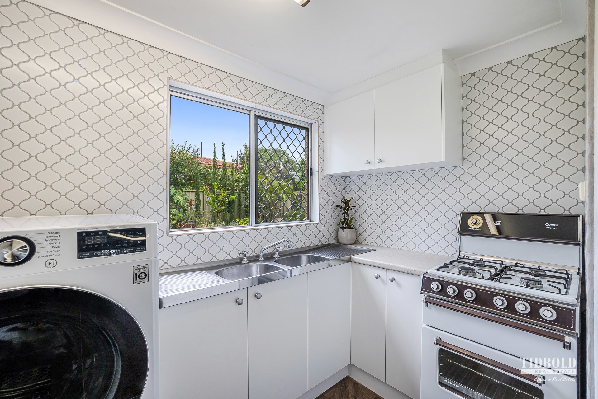 10 Lorrimore Street, Macgregor > Tidbold Real Estate